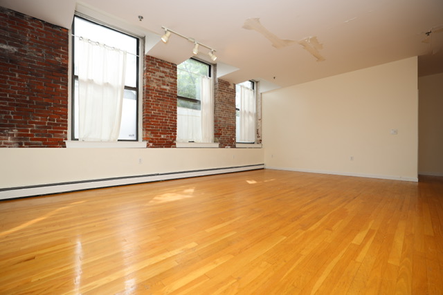 2 bed, 2 bath apartment for rent at 69 Harvey St Unit 3, North Cambridge — photo 4 of 8