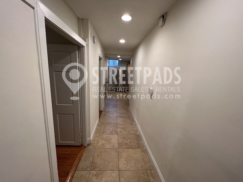 2 bed, 1 bath apartment for rent at 1322 Commonwealth Ave Unit 1A, Allston — photo 5 of 21