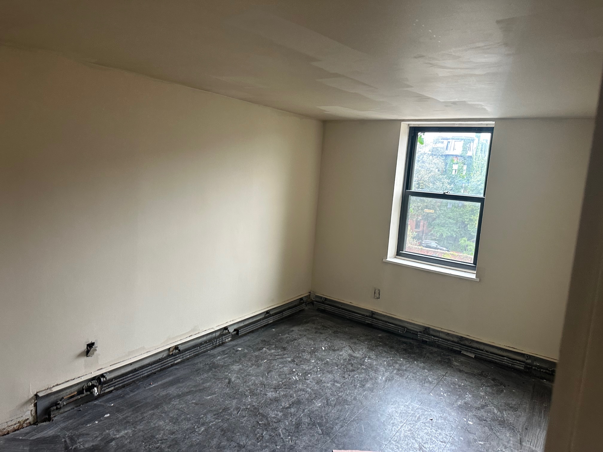 3 bed, 1 bath apartment for rent at 117 West Concord St Unit 7a, South End — photo 8 of 16