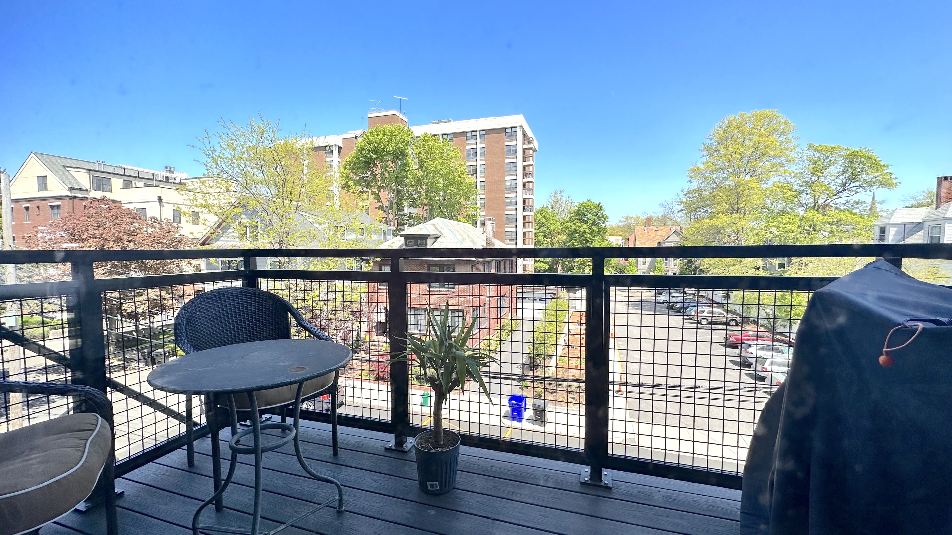 1 bed, 2 bath apartment for rent at 54 Auburn St Unit 300, Coolidge Corner — photo 2 of 21