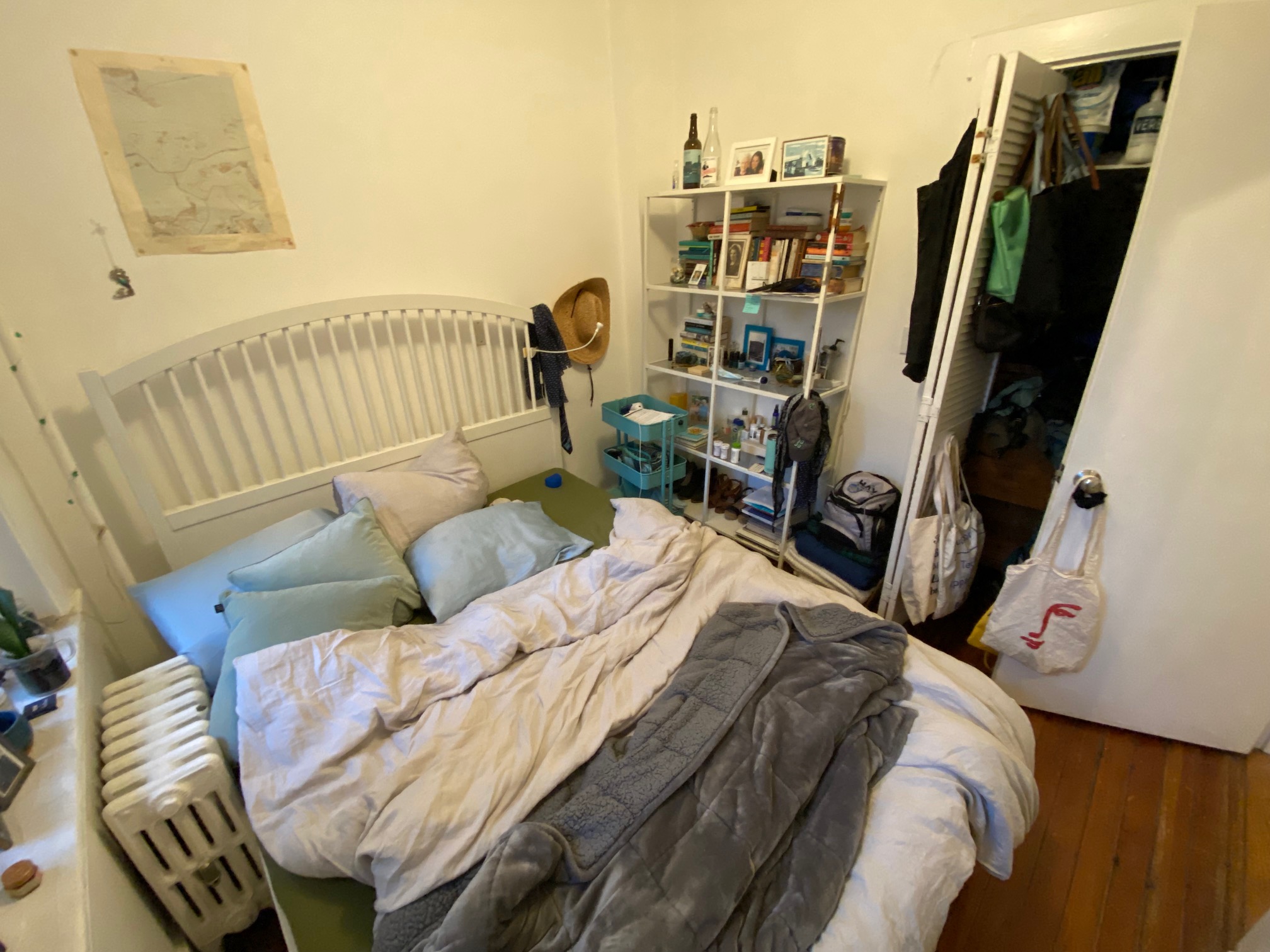 2 bed, 1 bath apartment for rent at 3 Phillips St Unit 8, Beacon Hill — photo 2 of 10