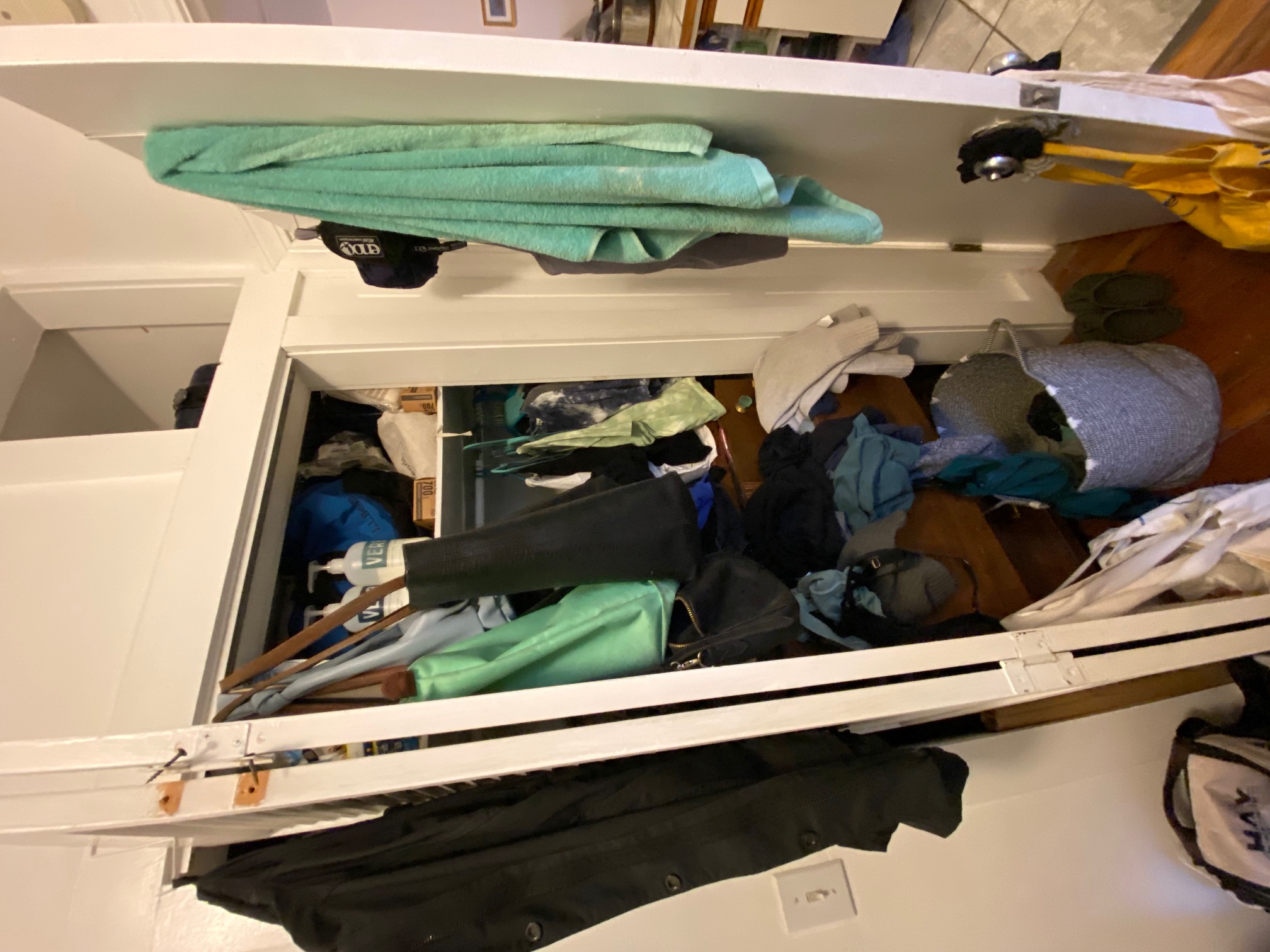 2 bed, 1 bath apartment for rent at 3 Phillips St Unit 8, Beacon Hill — photo 3 of 10
