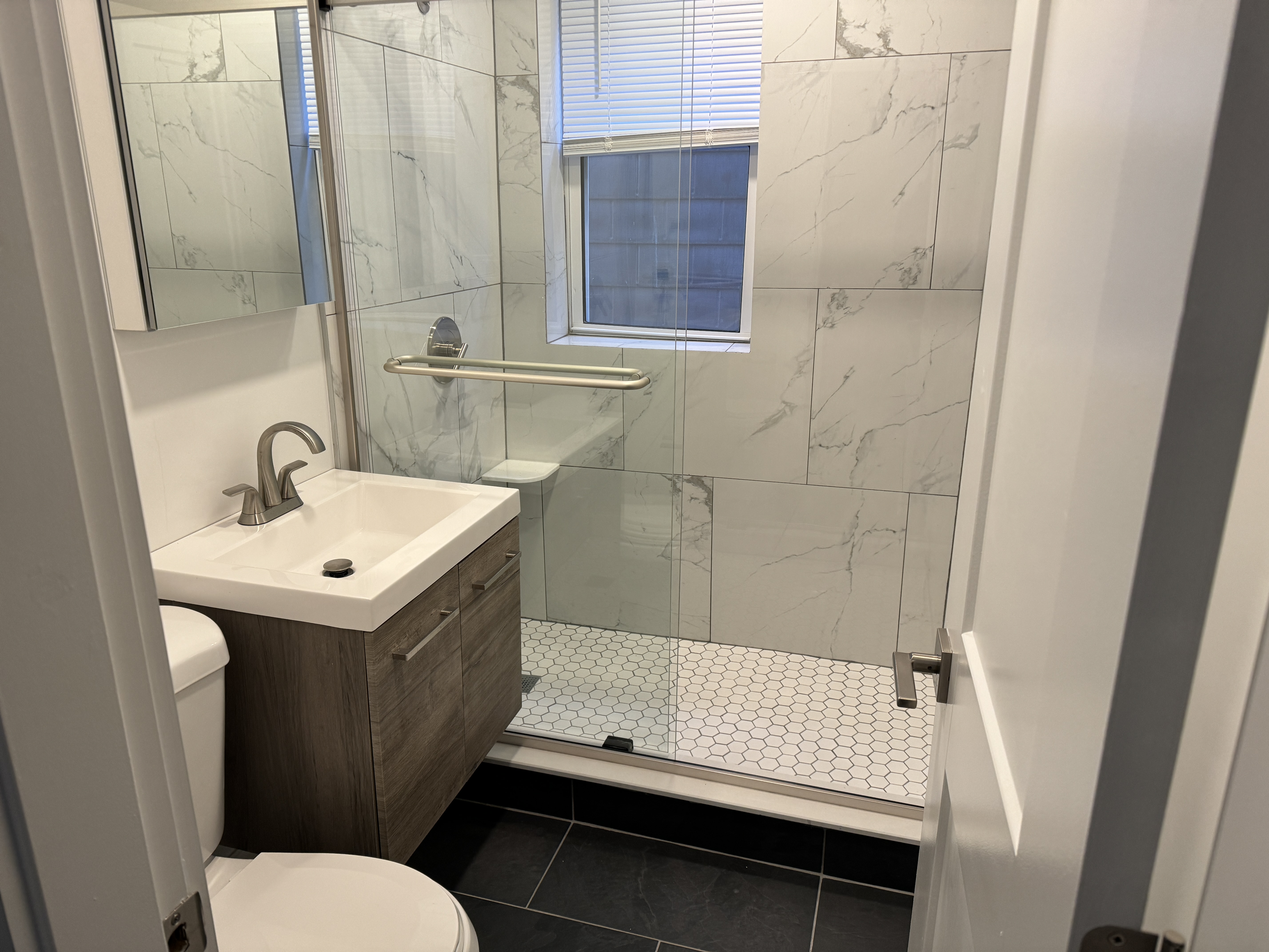 2 bed, 1 bath apartment for rent at 112 Jersey St Unit 12, Fenway — photo 3 of 6