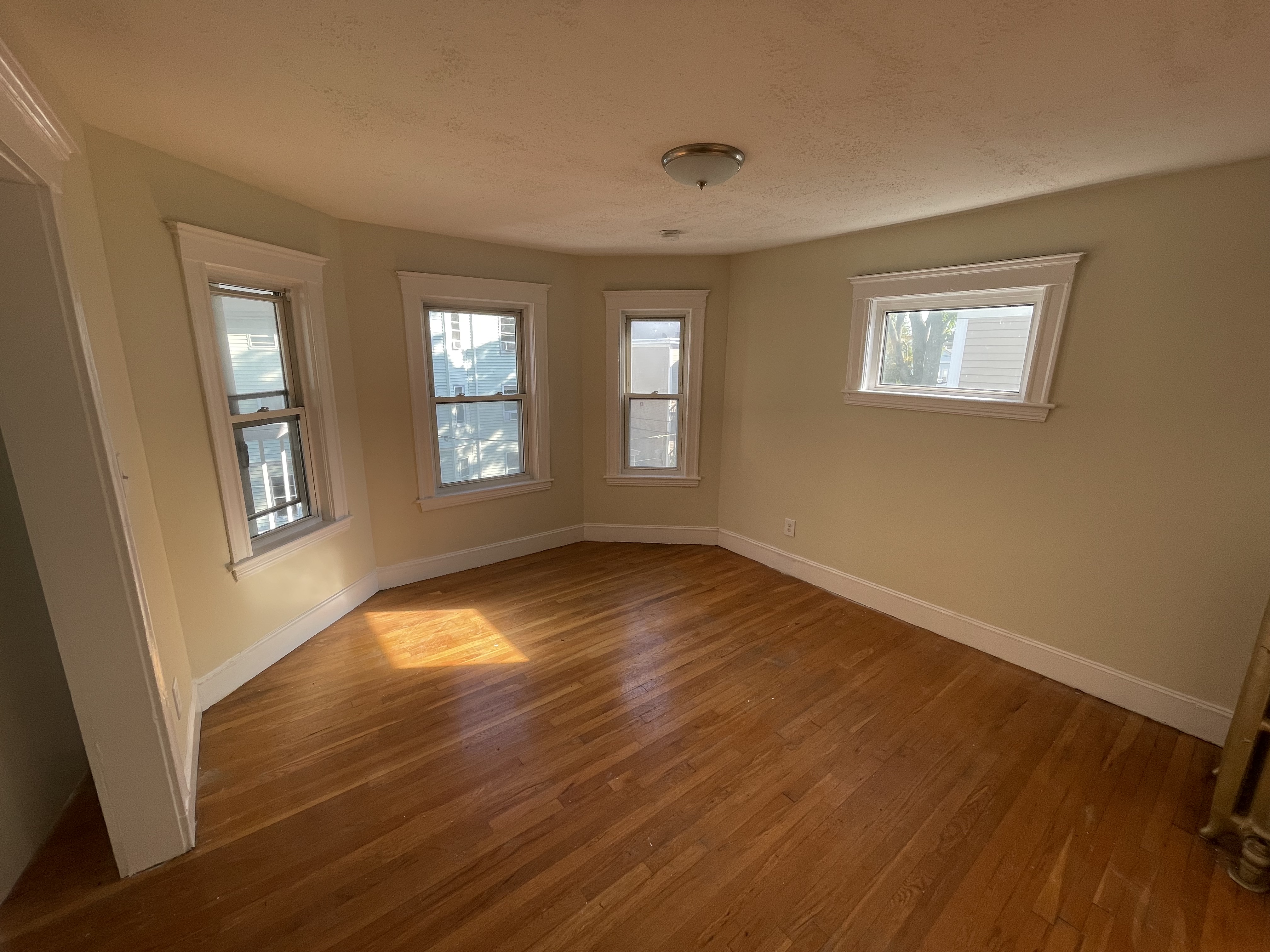 2 bed, 1 bath apartment for rent at 39 Dalrymple St Unit 3, Jamaica Plain — photo 1 of 10