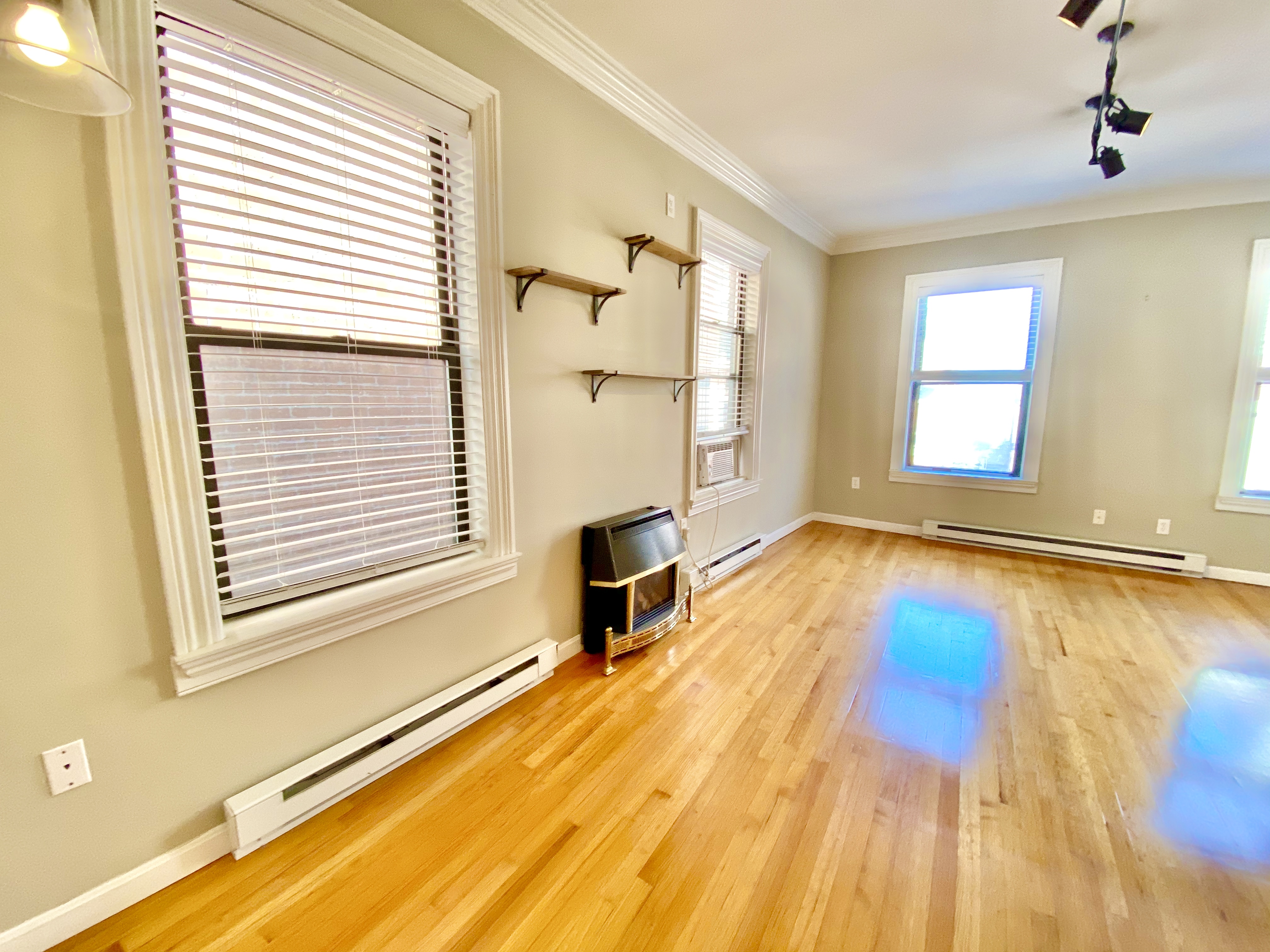 1 bed, 1 bath apartment for rent at 44 Charter St Unit 4, North End — photo 6 of 10