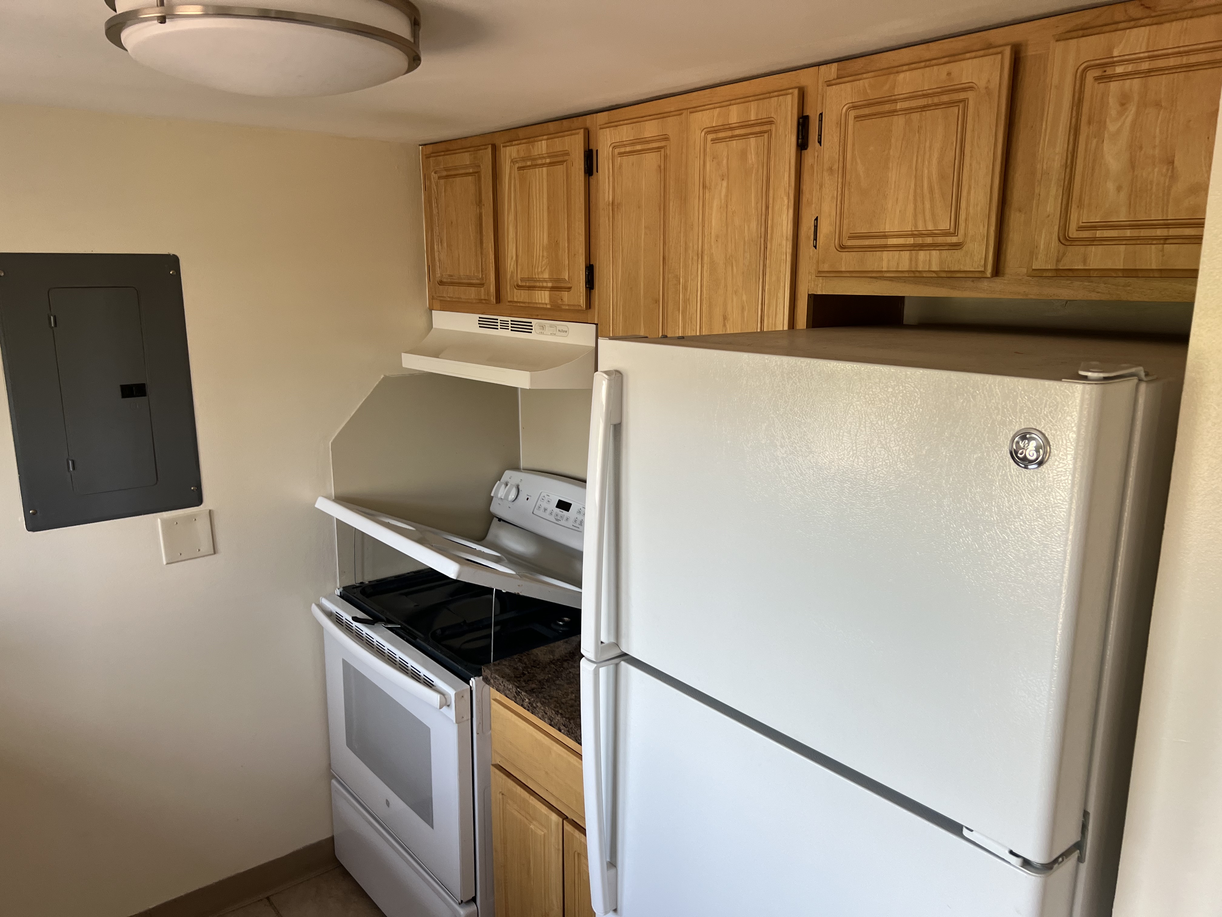 2 bed, 1 bath apartment for rent at 400 Massachusetts Ave Unit 86, South End — photo 4 of 11