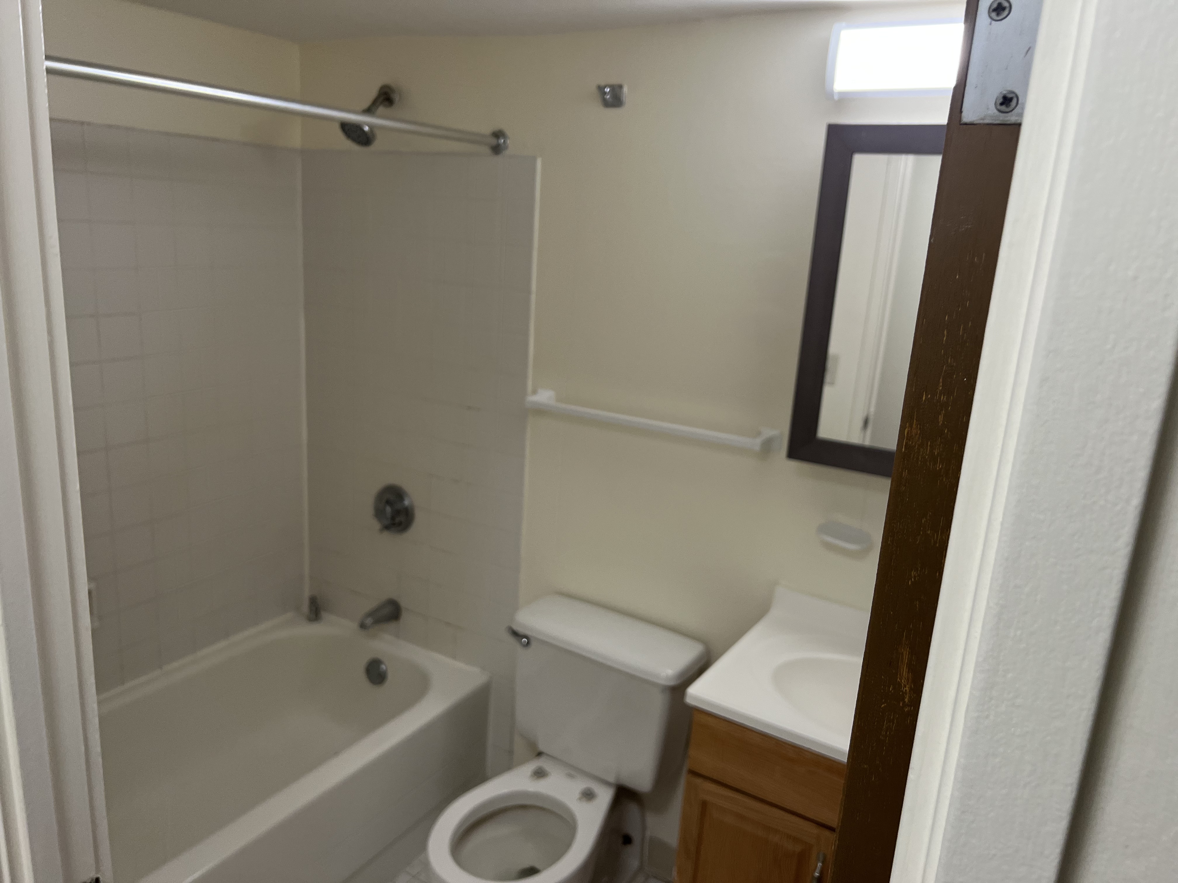 2 bed, 1 bath apartment for rent at 400 Massachusetts Ave Unit 86, South End — photo 9 of 11