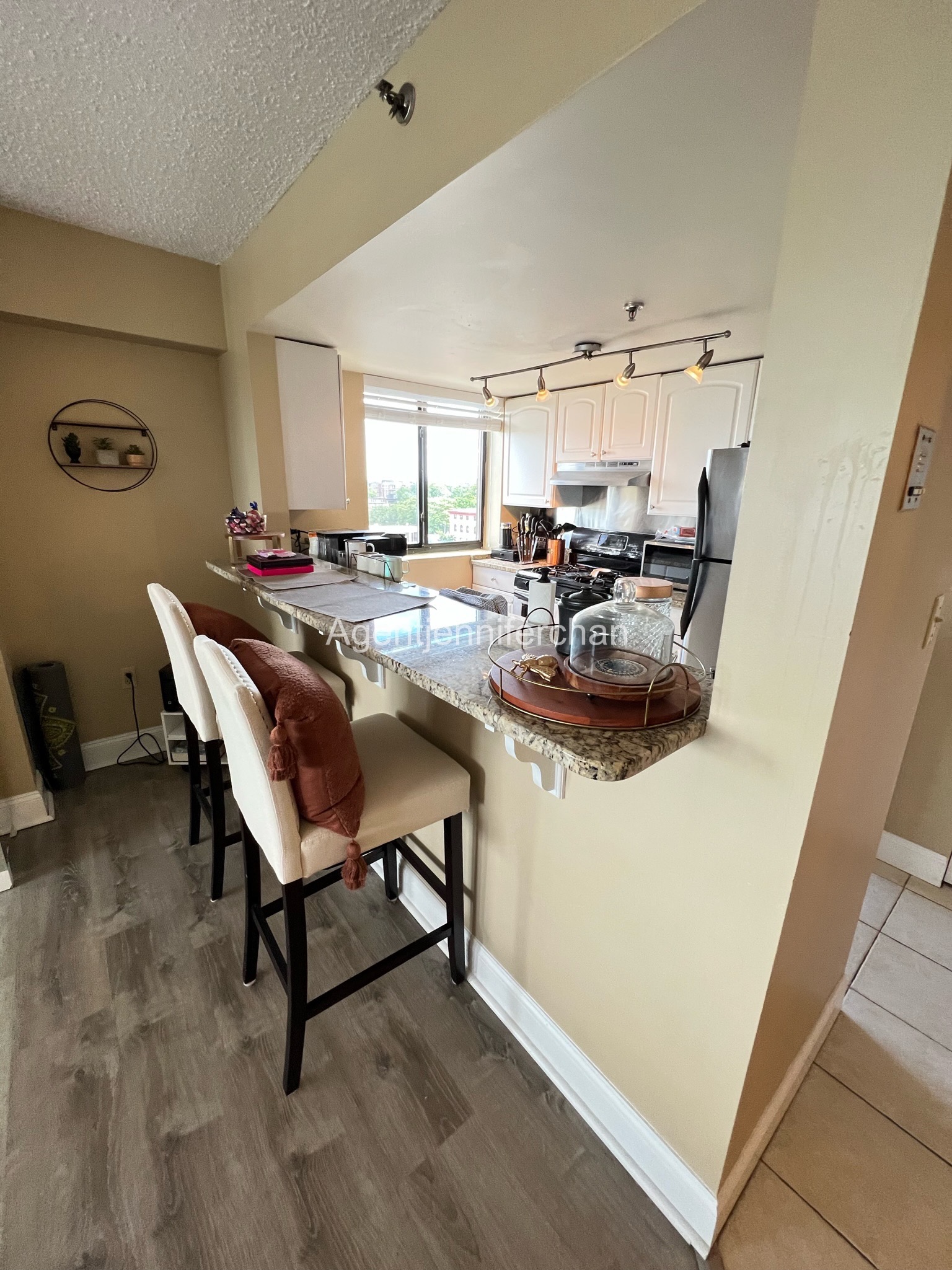 2 bed, 1.5 bath apartment for rent at 15 North Beacon St Unit 802B, Allston — photo 1 of 14