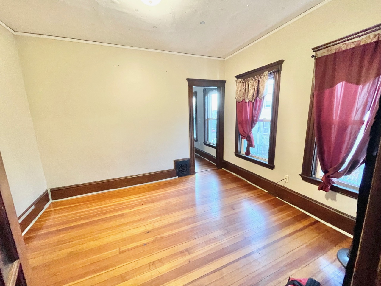 3.5 bed, 1 bath apartment for rent at 7 Boylston St Unit 3, Malden — photo 12 of 30