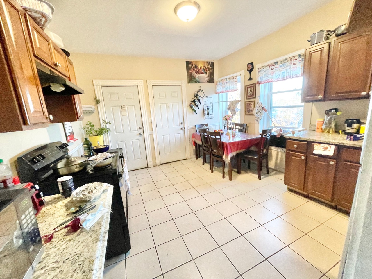 3.5 bed, 1 bath apartment for rent at 7 Boylston St Unit 3, Malden — photo 3 of 30
