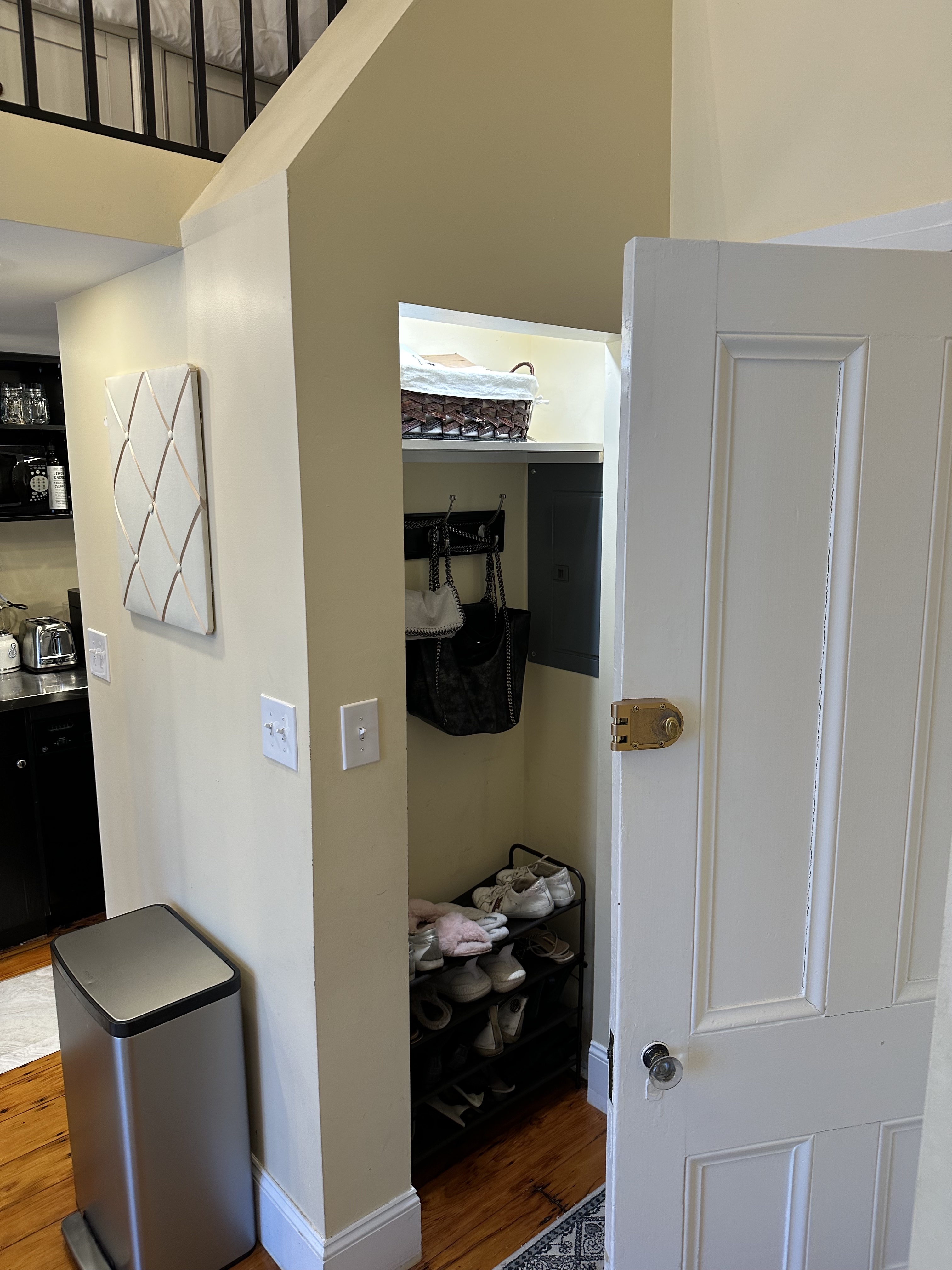 Studio bed, 1 bath apartment for rent at 15 Marlborough St Unit 301, Back Bay — photo 5 of 11
