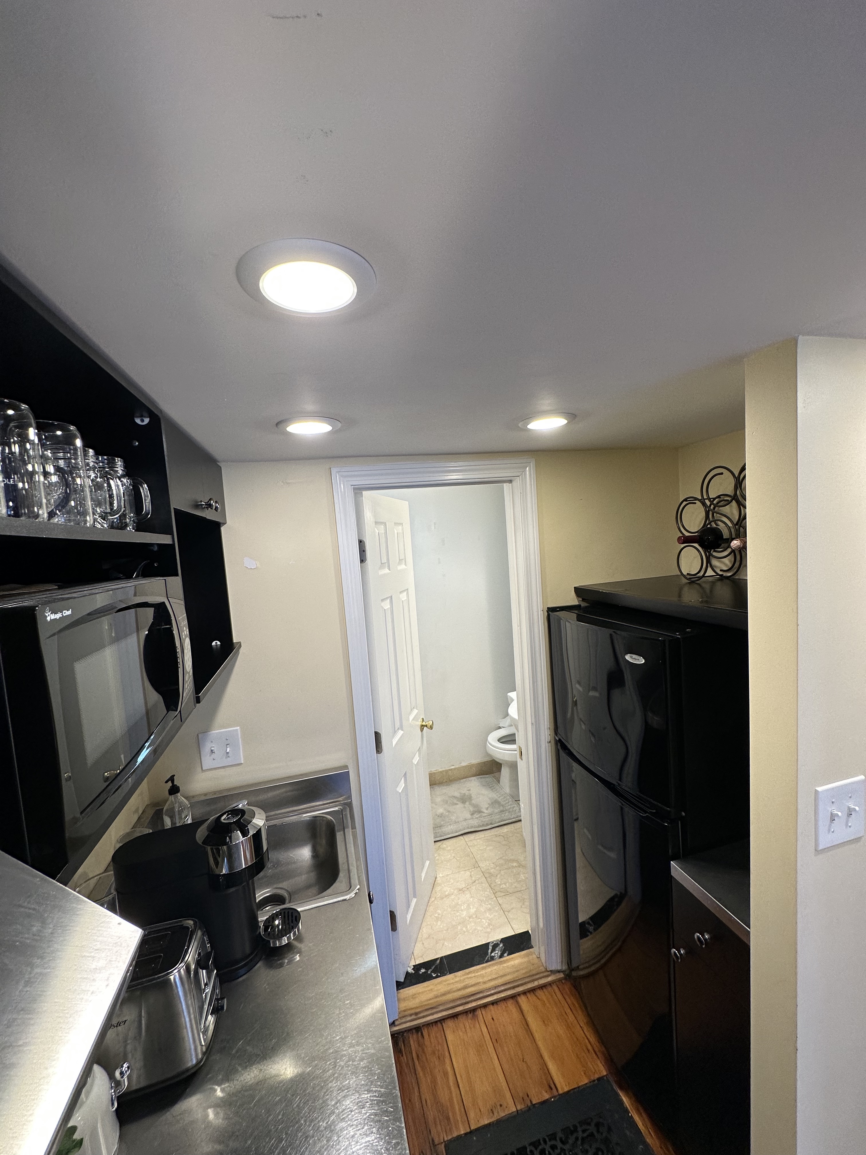 Studio bed, 1 bath apartment for rent at 15 Marlborough St Unit 301, Back Bay — photo 7 of 11