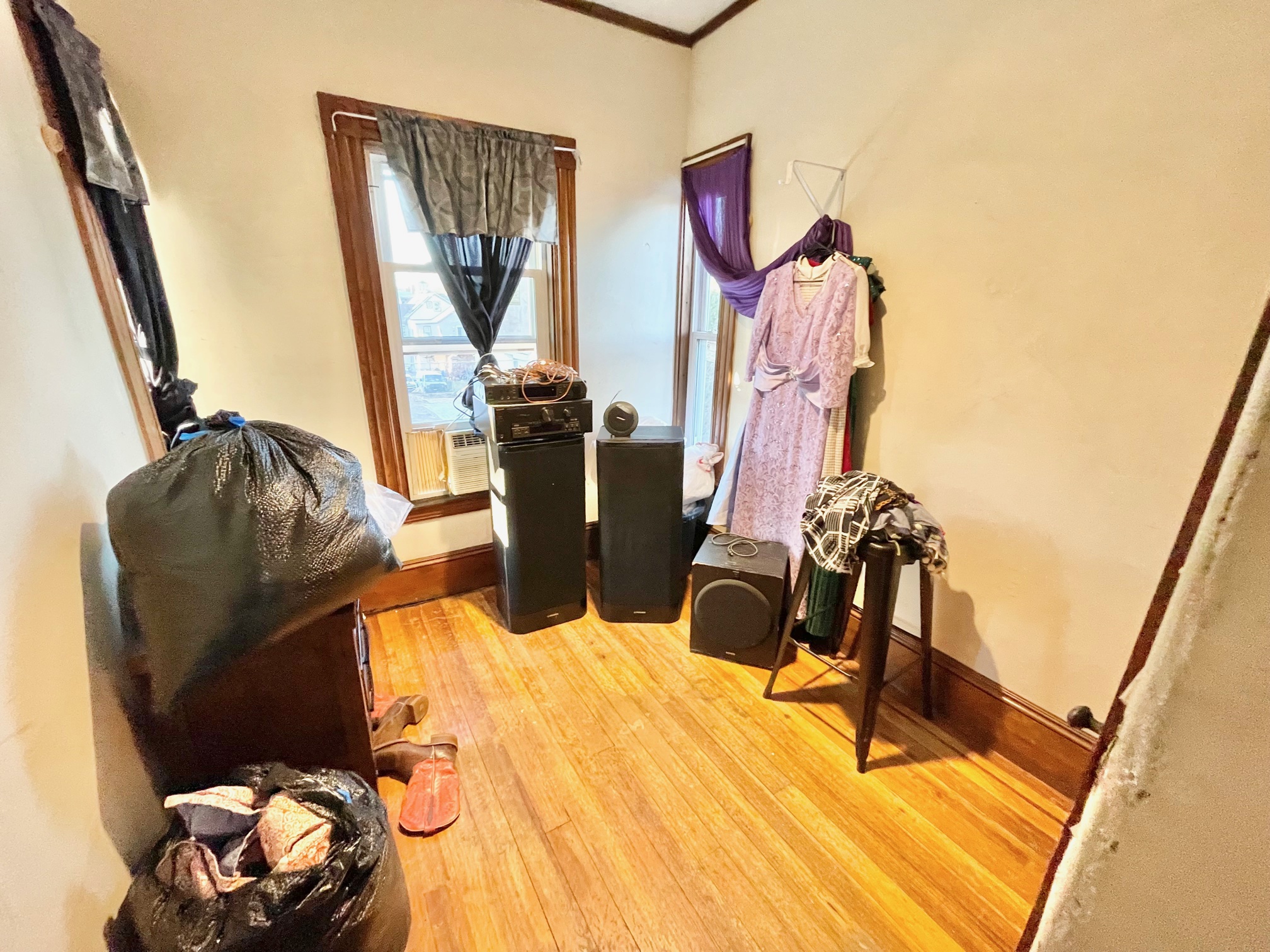 3.5 bed, 1 bath apartment for rent at 7 Boylston St Unit 3, Malden — photo 27 of 30