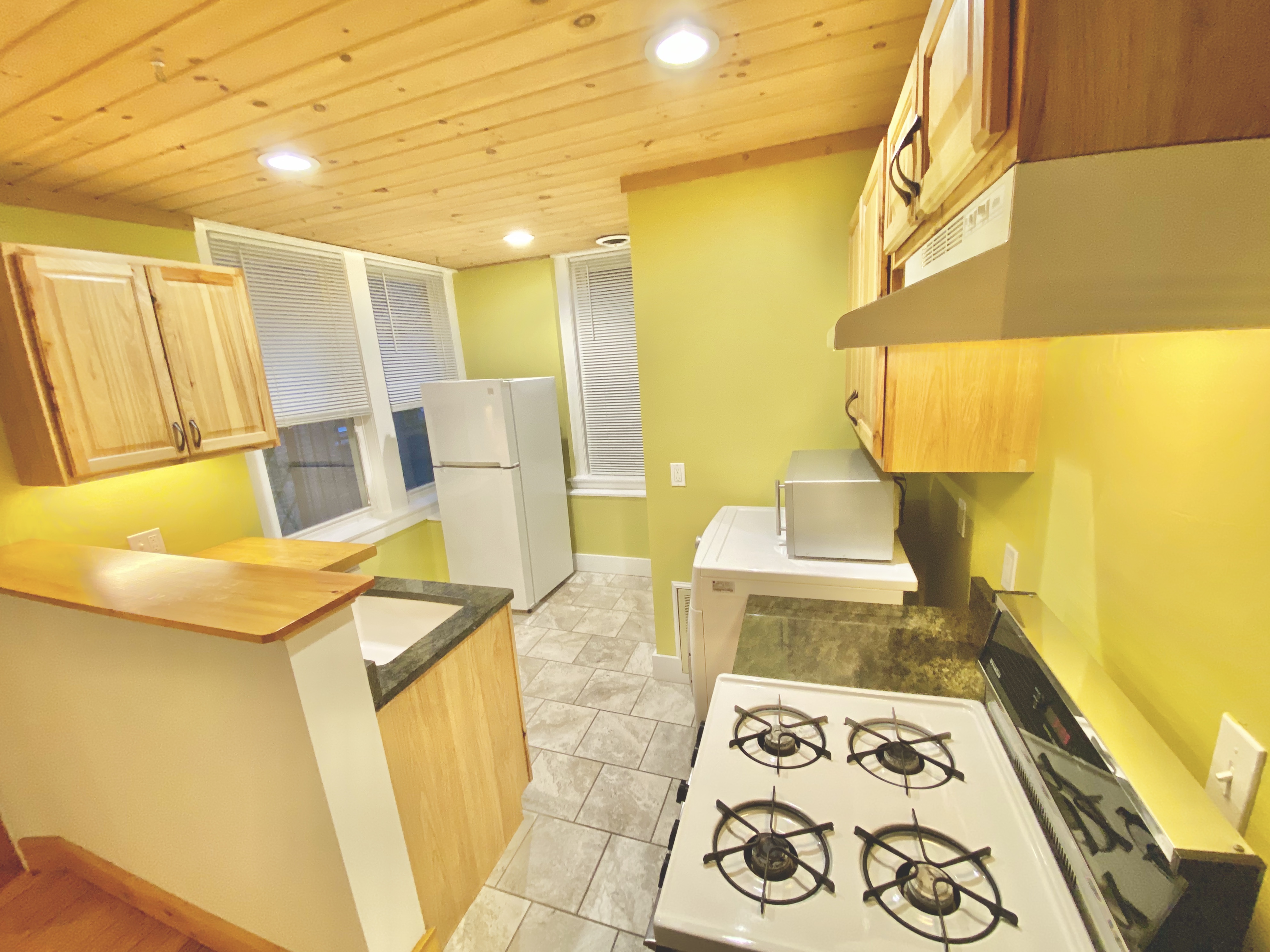 1.5 bed, 1.5 bath apartment for rent at 10 Henchman St Unit 15, North End — photo 12 of 15