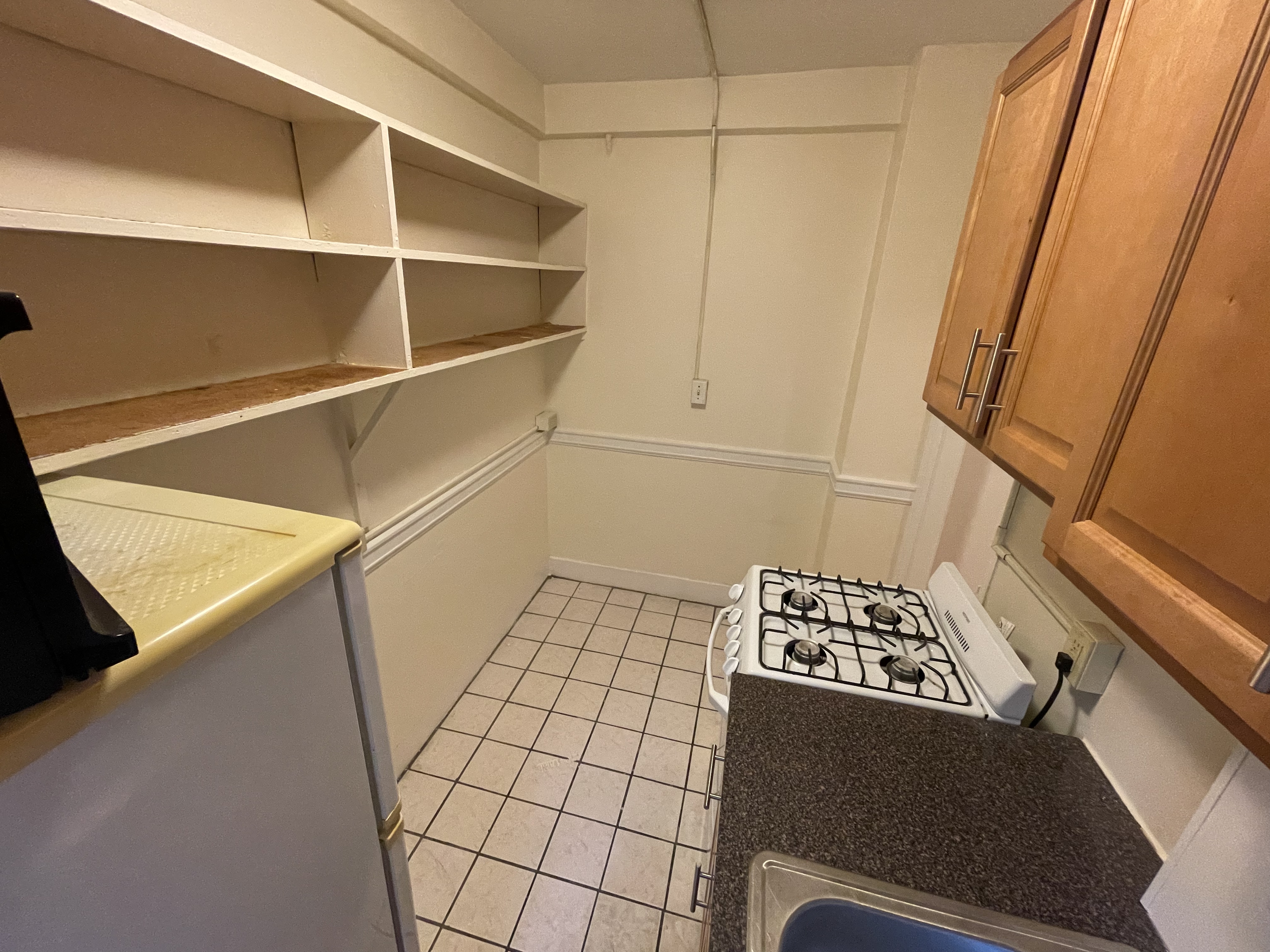 Studio bed, 1 bath apartment for rent at 1200 Massachusetts Ave Unit 29-E, Harvard Square — photo 2 of 8