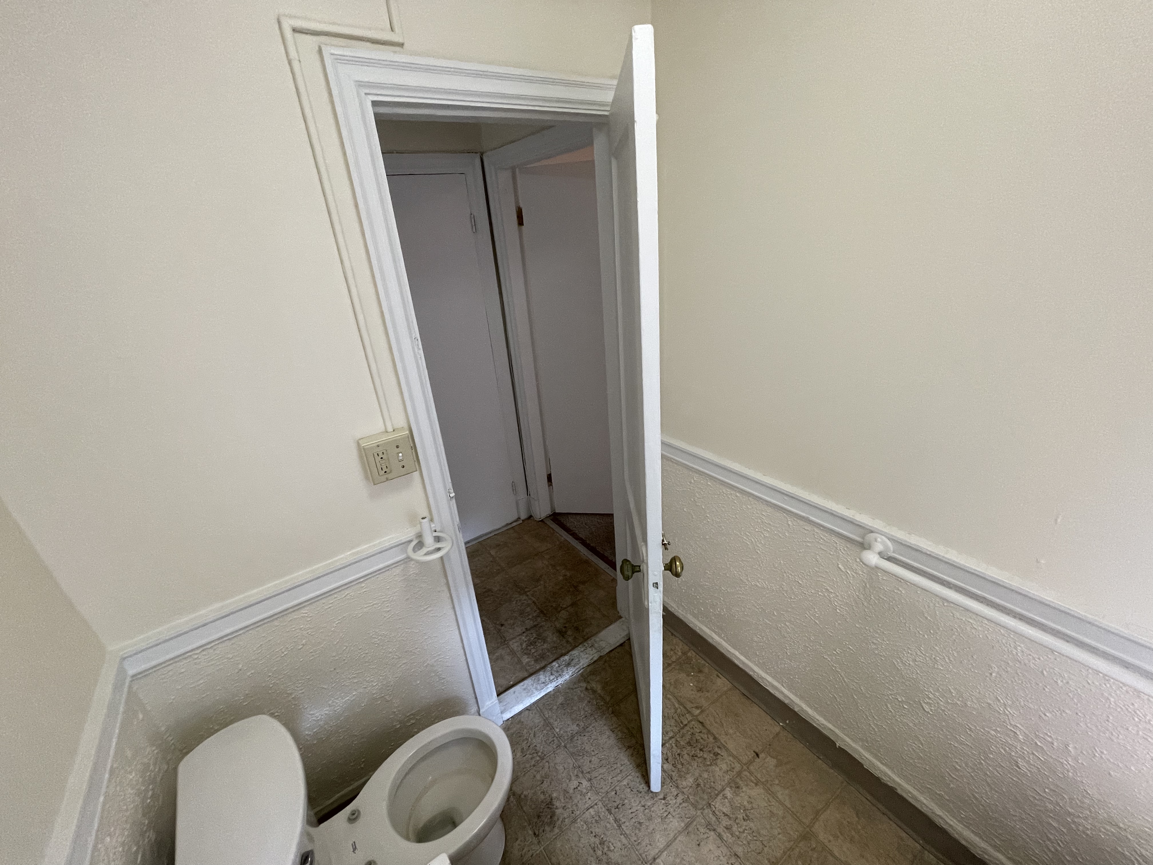1 bed, 1 bath apartment for rent at 1200 Massachusetts Ave Unit 24-E, Harvard Square — photo 6 of 10