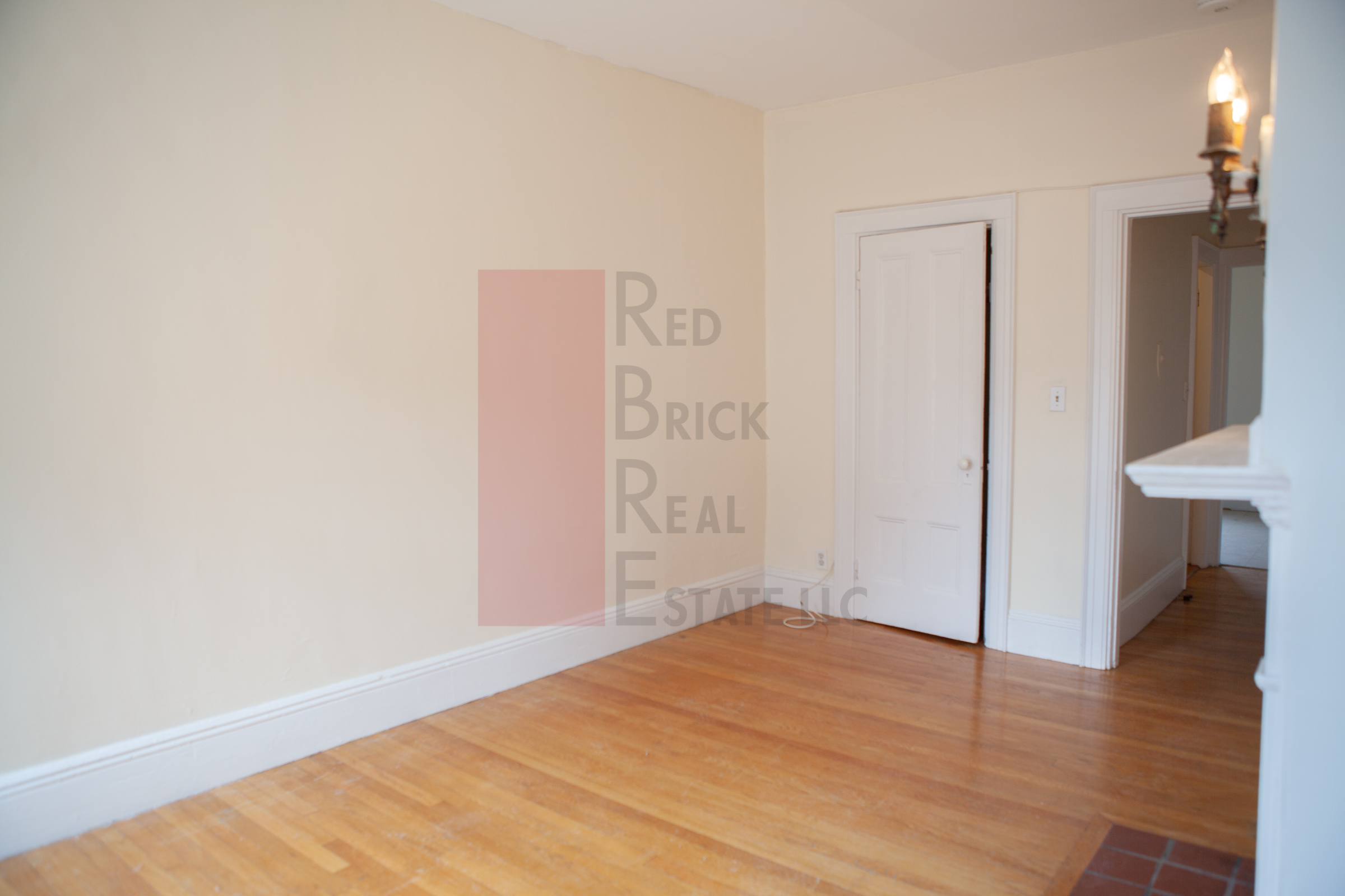 Studio bed, 1 bath apartment for rent at 45 Grove St Unit 8, Beacon Hill — photo 3 of 6