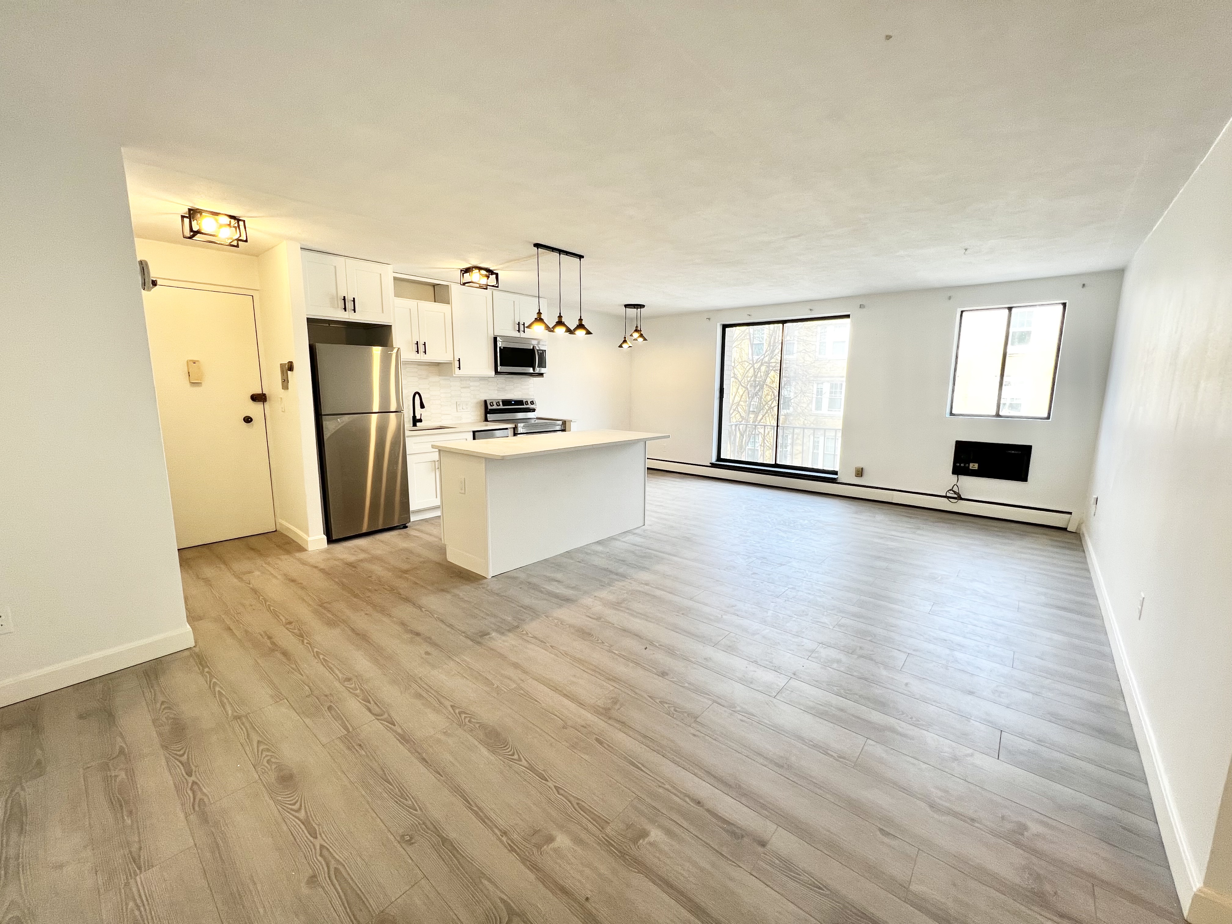 1 bed, 1 bath apartment for rent at 123 Sewall Ave Unit 2, Coolidge Corner — photo 6 of 12