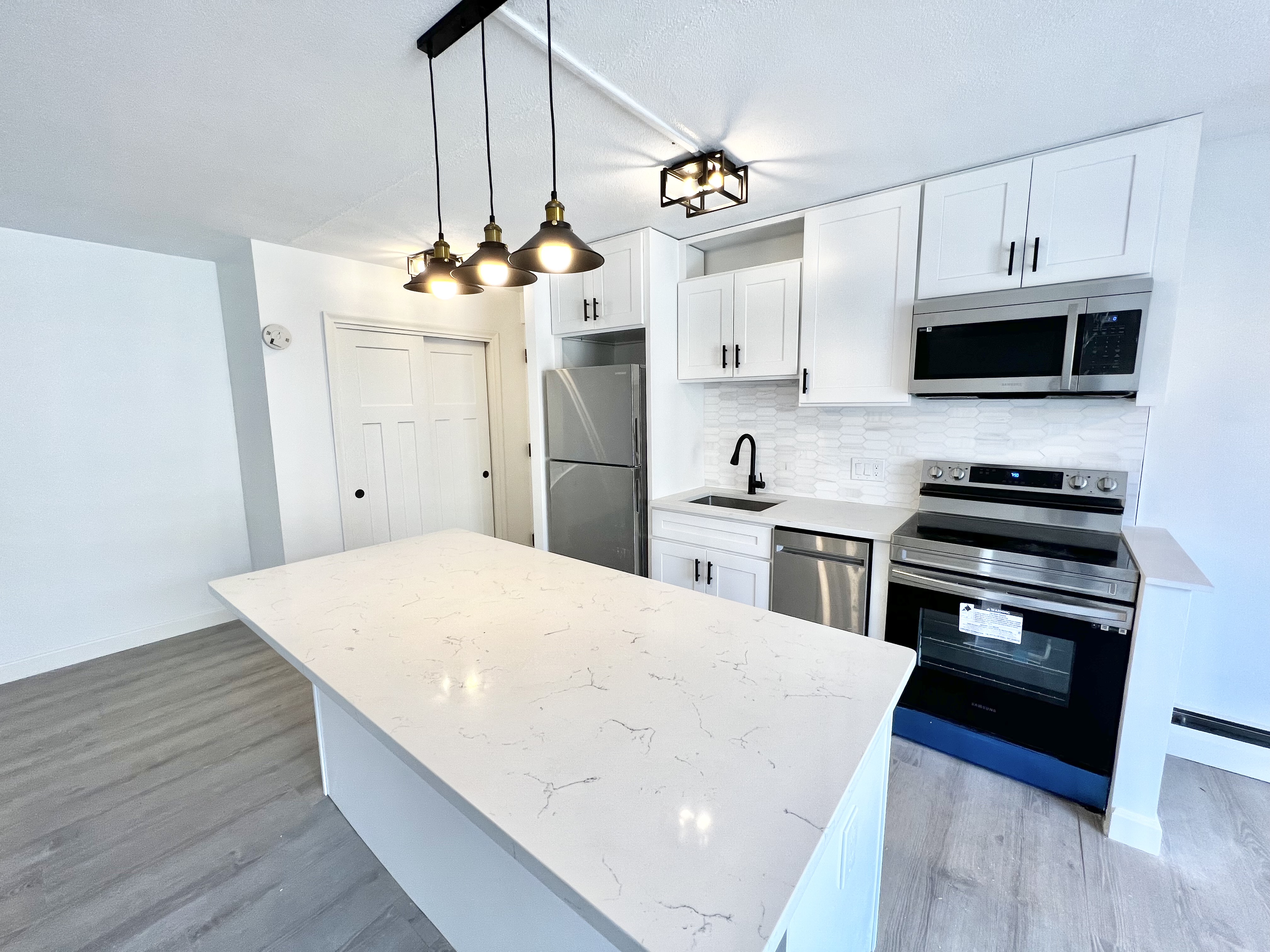 1 bed, 1 bath apartment for rent at 123 Sewall Ave Unit 2, Coolidge Corner — photo 4 of 12
