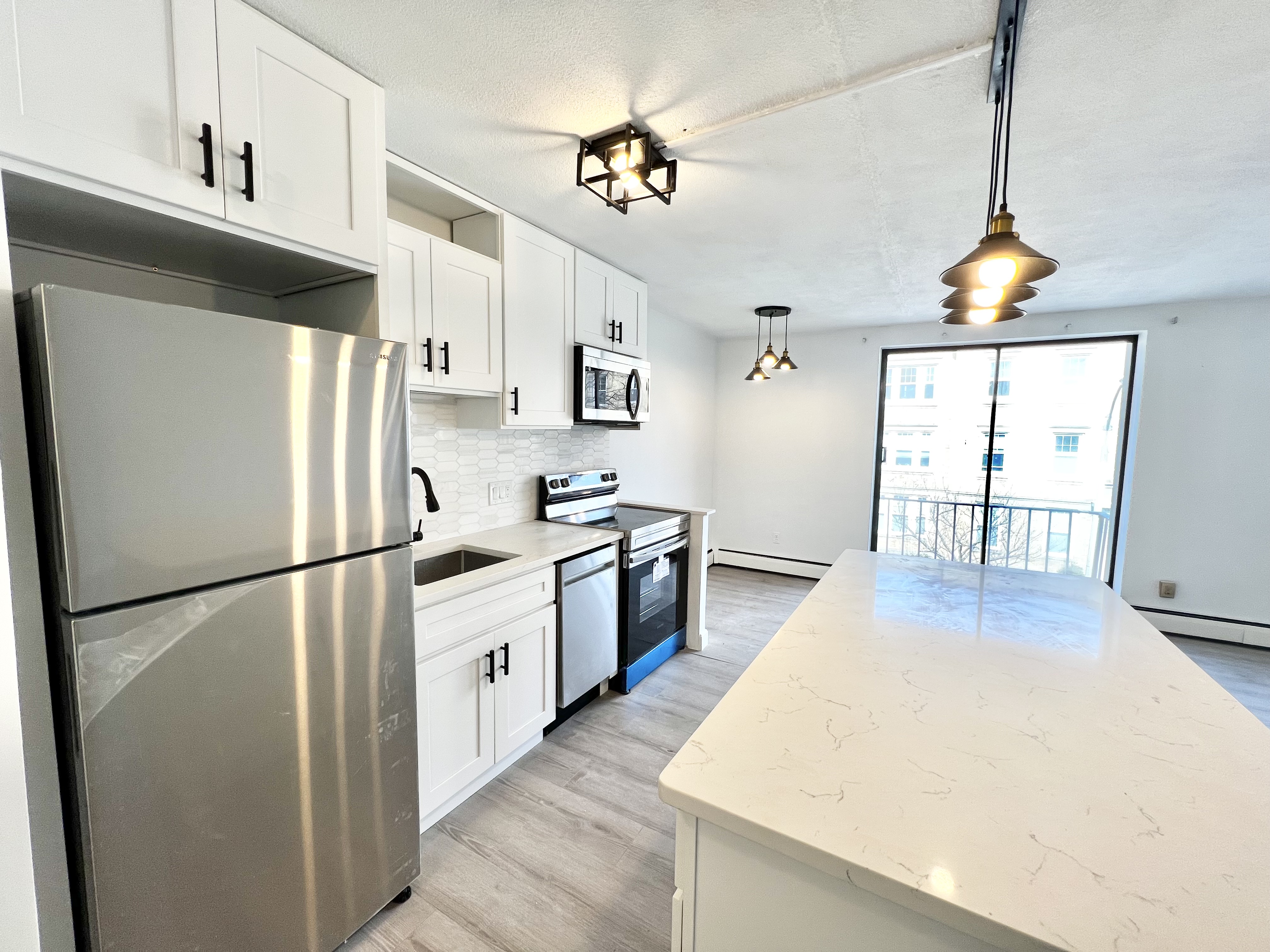 1 bed, 1 bath apartment for rent at 123 Sewall Ave Unit 2, Coolidge Corner