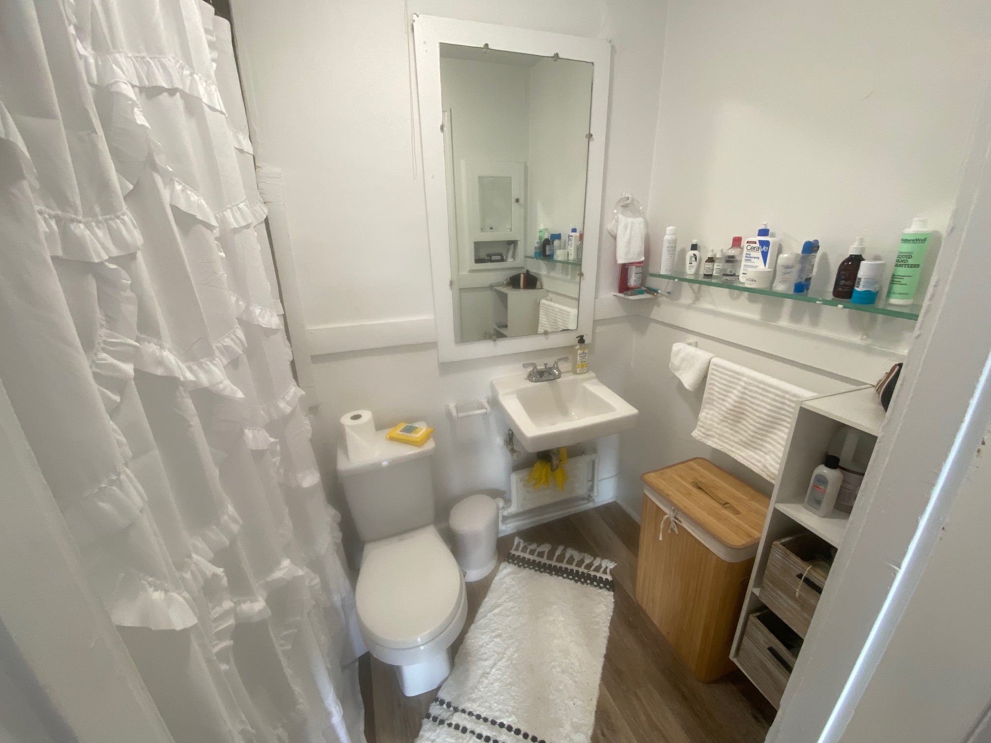 Studio bed, 1 bath apartment for rent at 98 Charles St Unit 12, Beacon Hill — photo 6 of 8