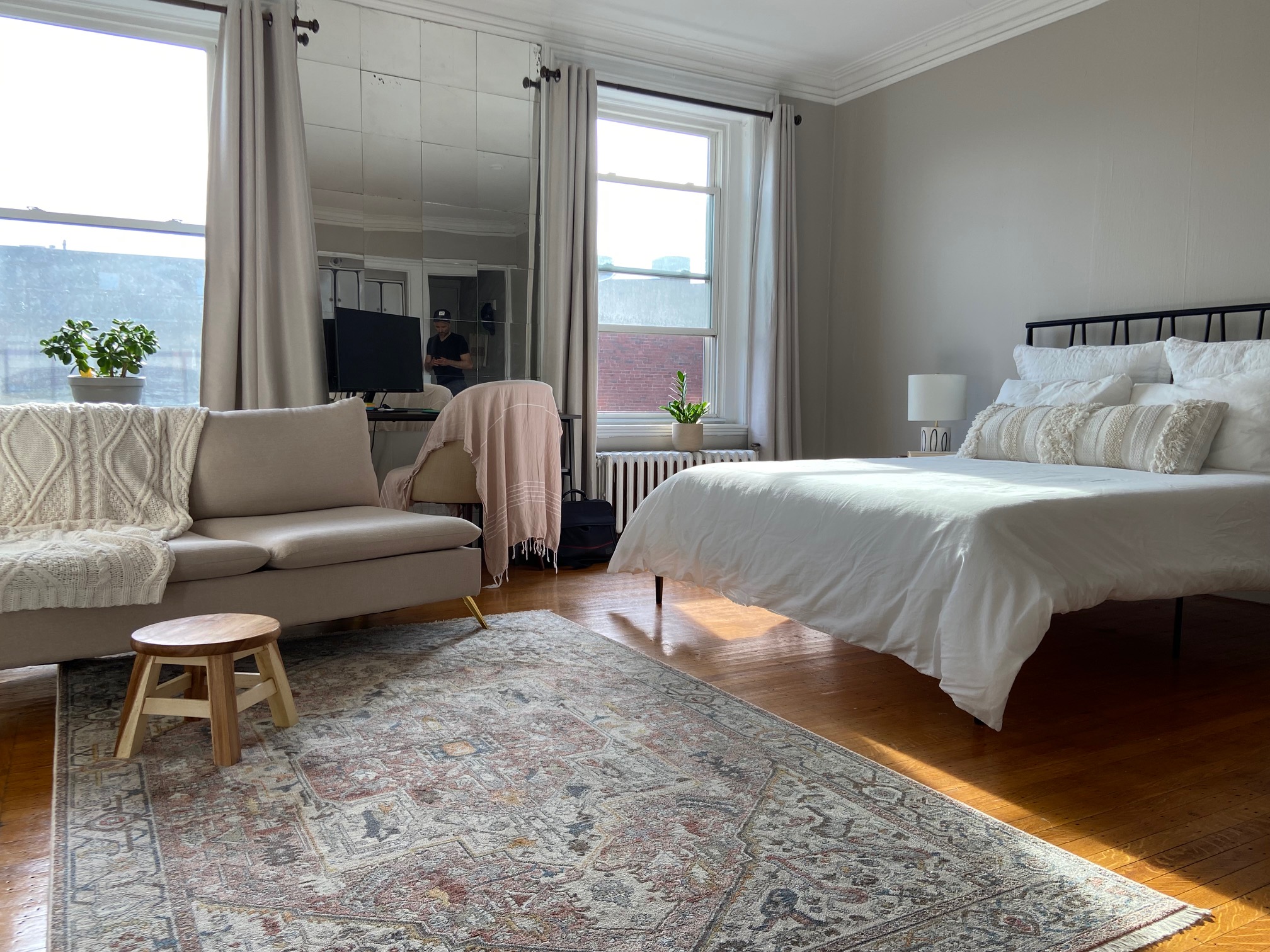 Studio bed, 1 bath apartment for rent at 98 Charles St Unit 12, Beacon Hill — photo 2 of 8