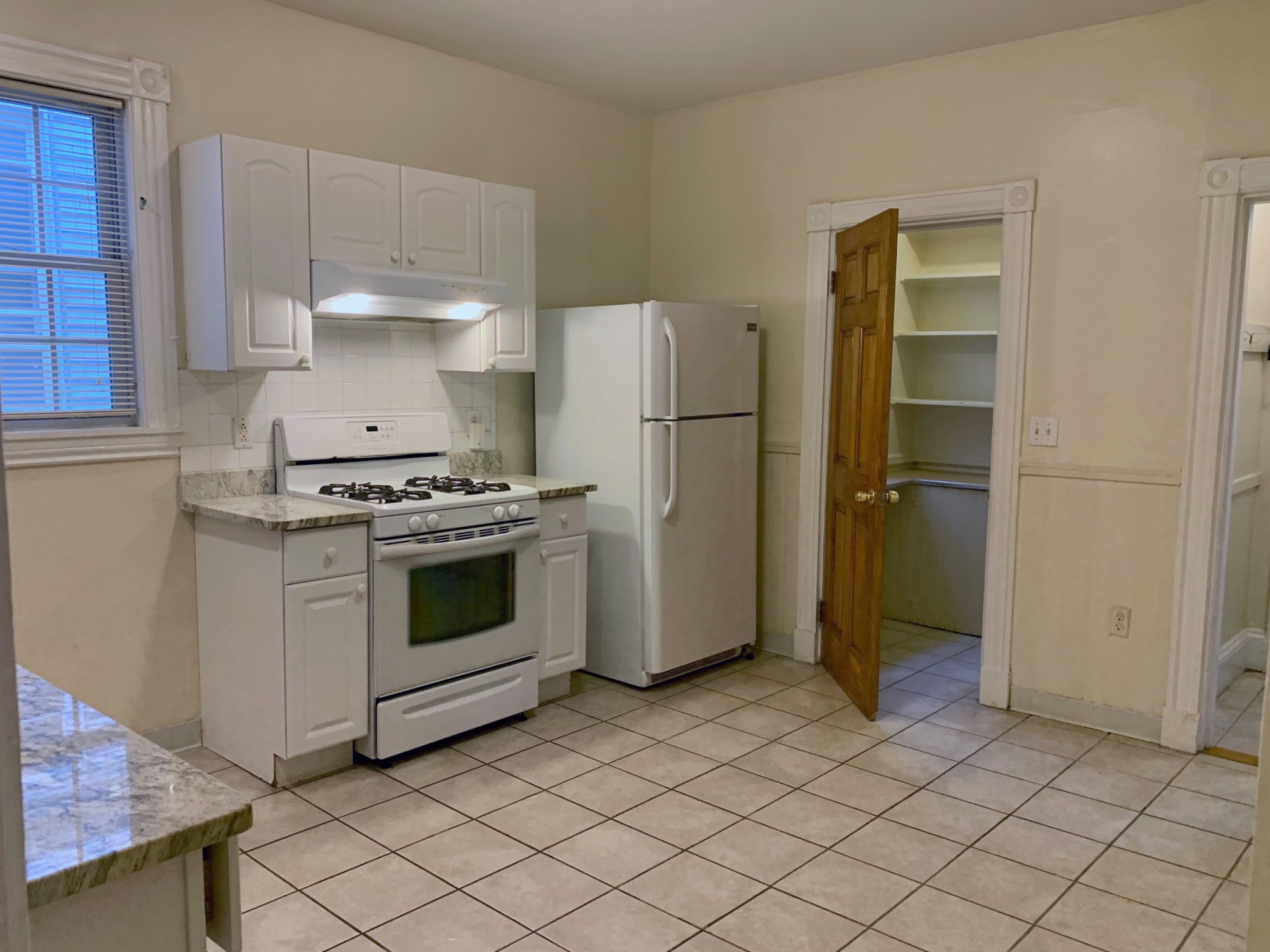 3 bed, 1 bath apartment for rent at 9 Corwin St Unit 9, Dorchester — photo 6 of 18
