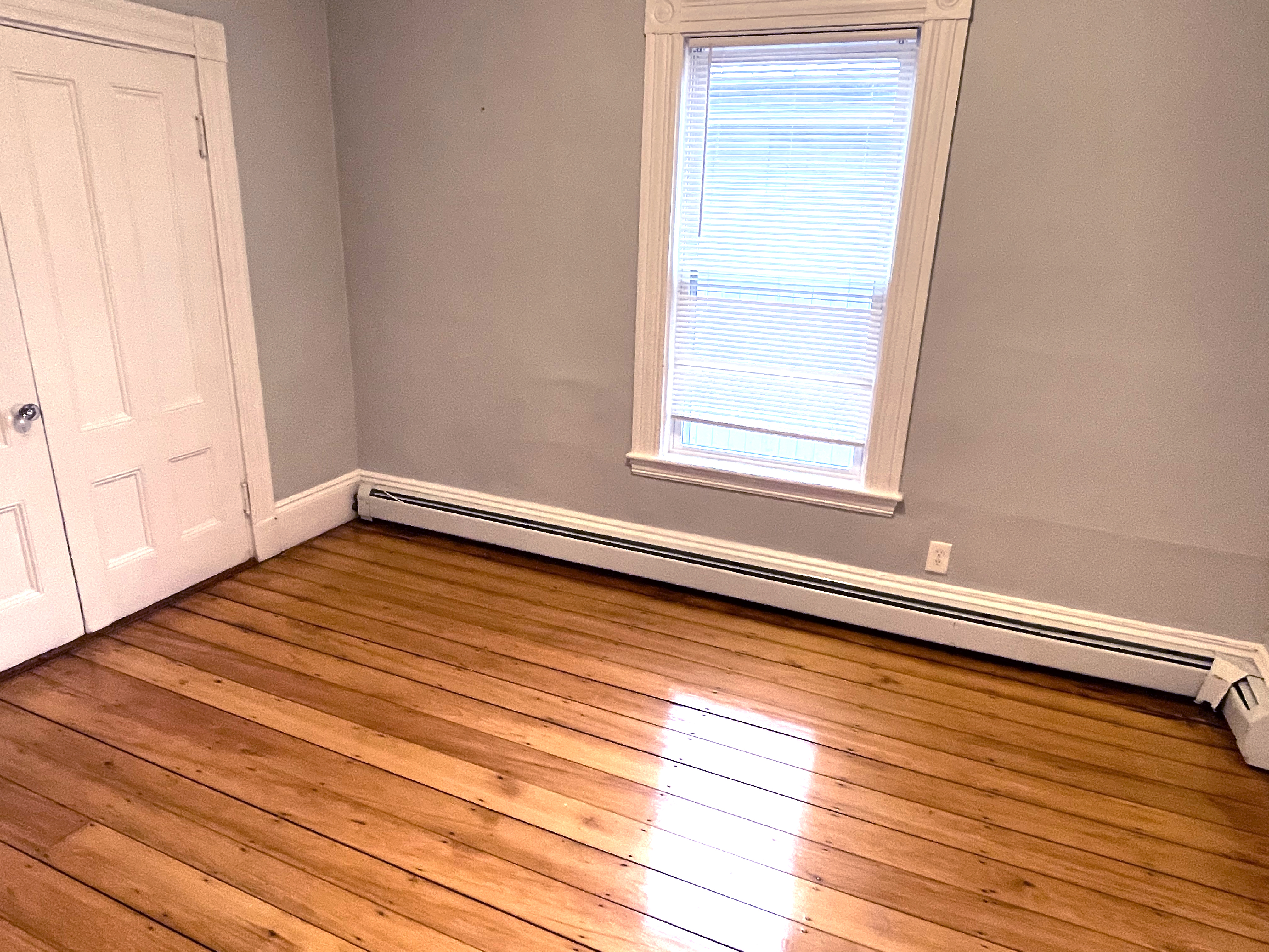 3 bed, 1.5 bath apartment for rent at 53 Marcella Unit 2, Roxbury — photo 11 of 18