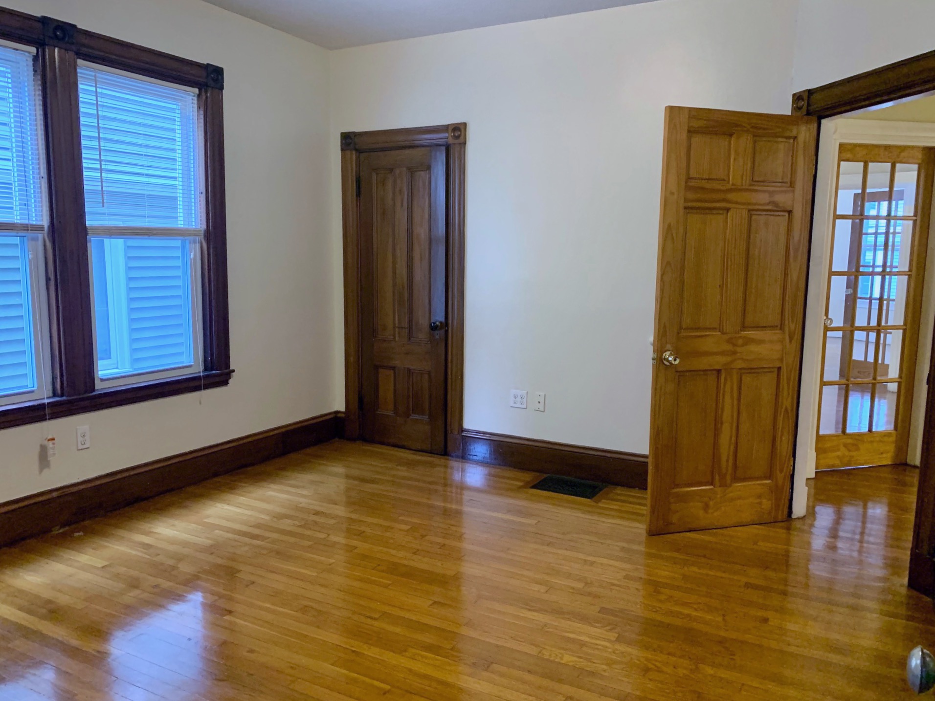 3 bed, 1 bath apartment for rent at 9 Corwin St Unit 9, Dorchester — photo 14 of 18