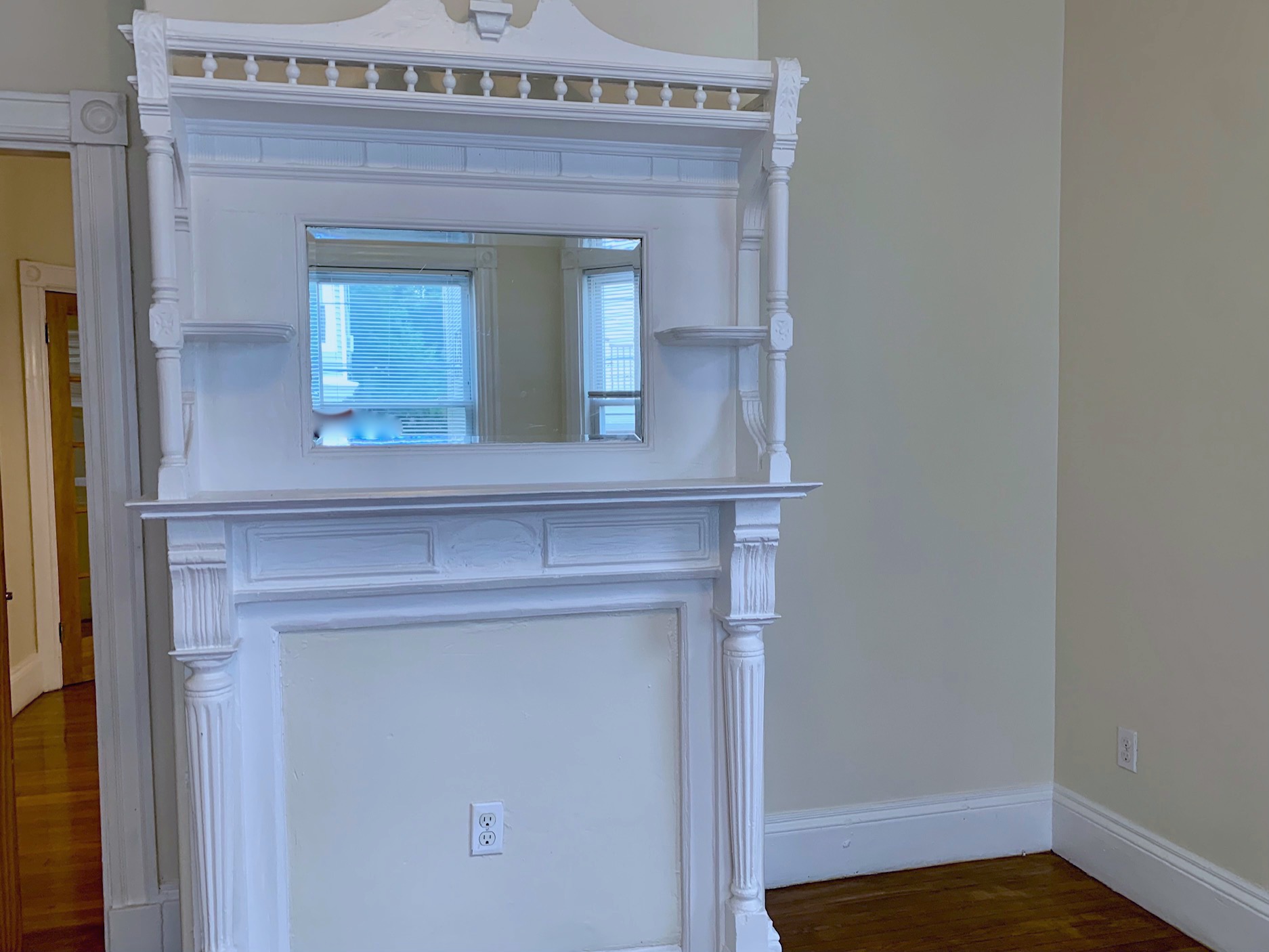 3 bed, 1 bath apartment for rent at 9 Corwin St Unit 9, Dorchester — photo 3 of 18