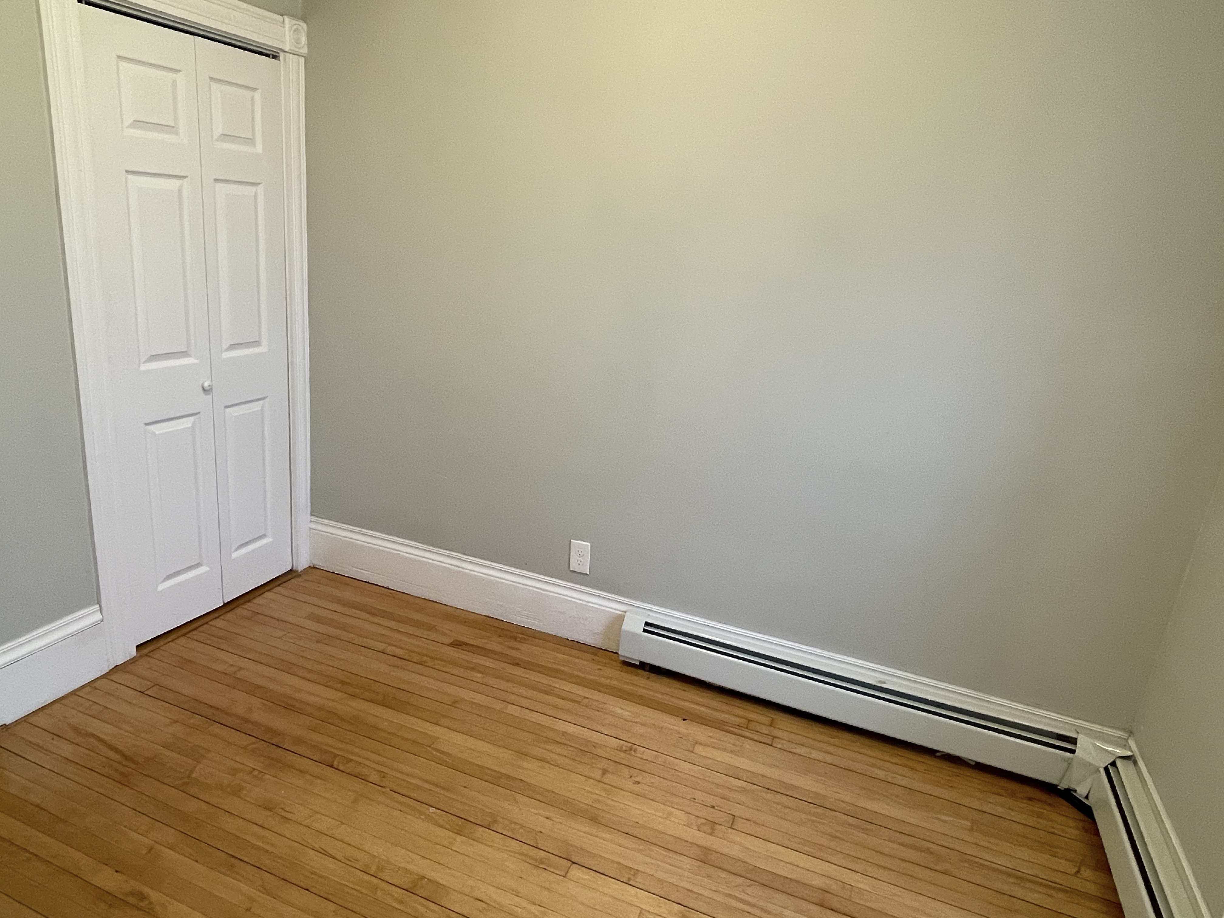 3 bed, 1.5 bath apartment for rent at 53 Marcella Unit 2, Roxbury — photo 16 of 18
