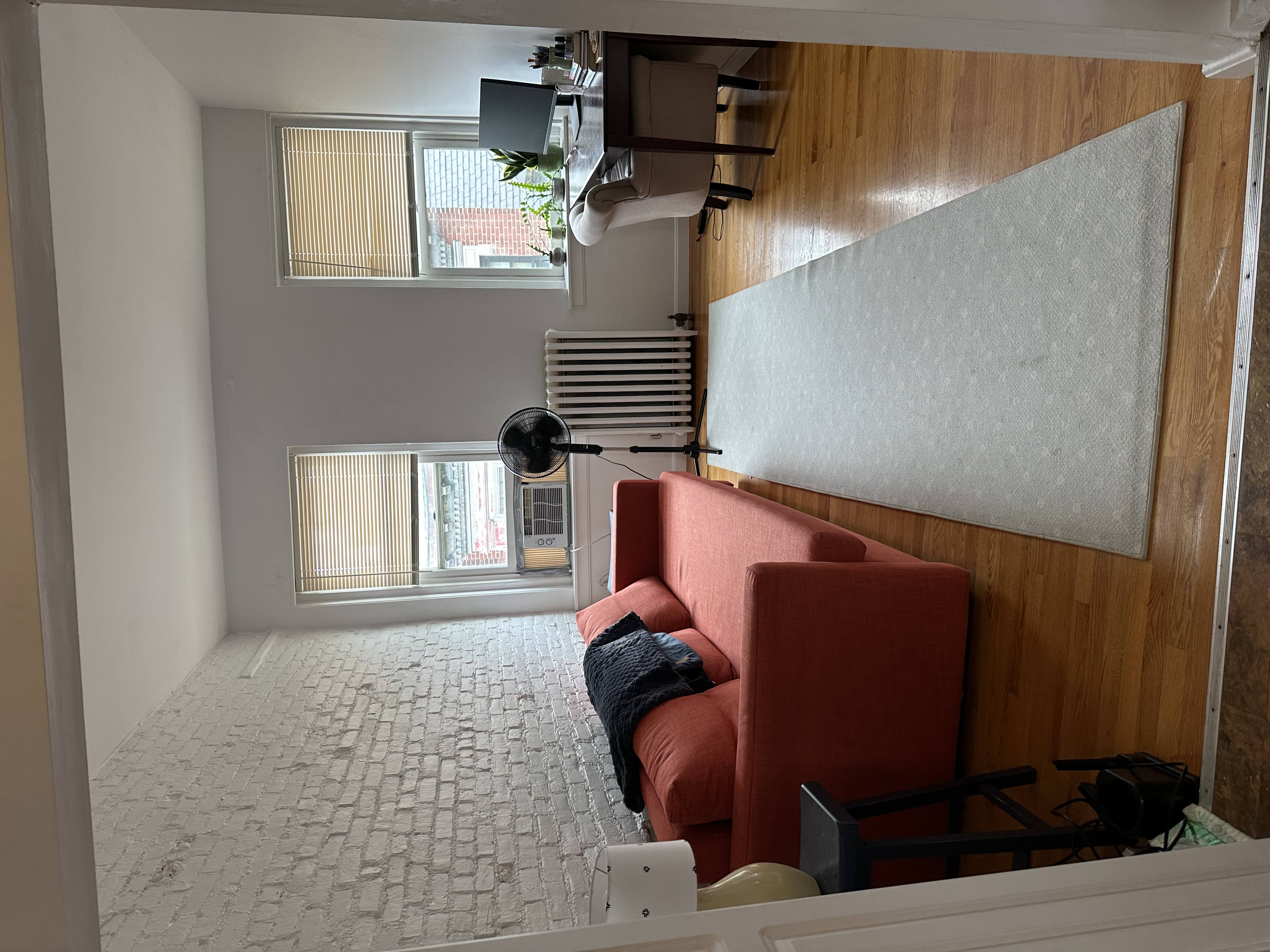 2 bed, 1 bath apartment for rent at 17 South Russell St Unit 9, Beacon Hill — photo 1 of 9