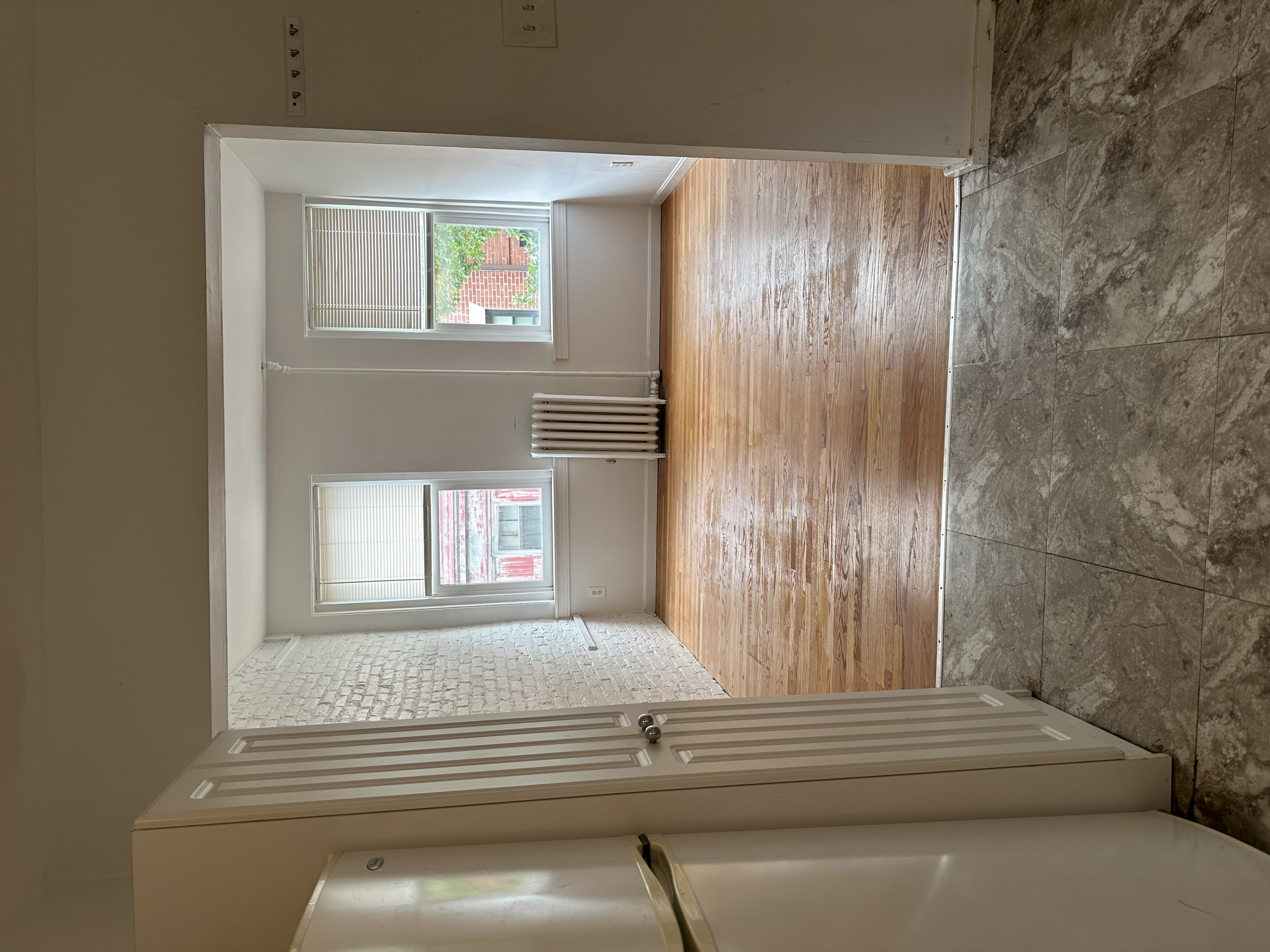 2 bed, 1 bath apartment for rent at 17 South Russell St Unit 7, Beacon Hill — photo 1 of 10