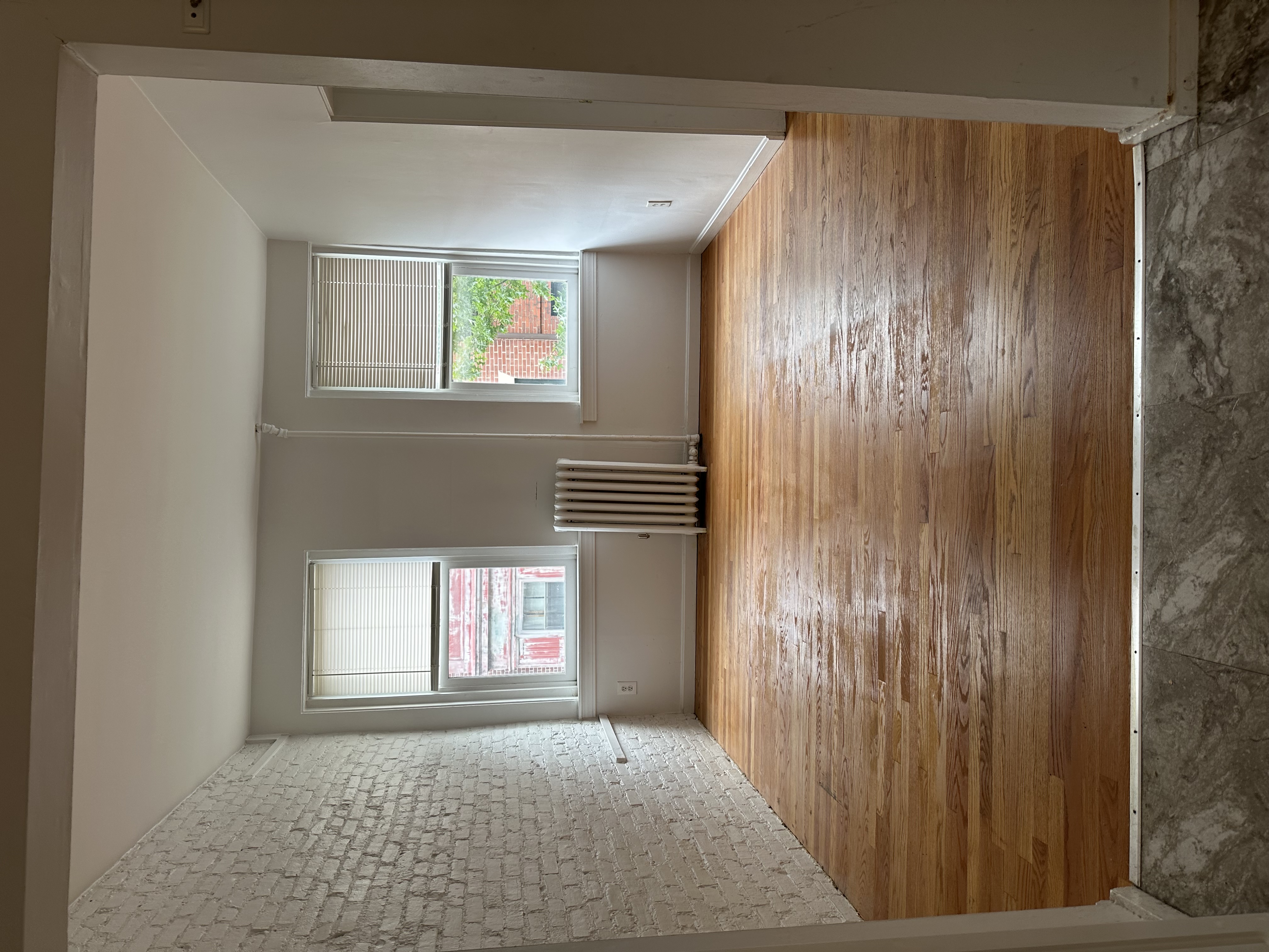 2 bed, 1 bath apartment for rent at 17 South Russell St Unit 7, Beacon Hill — photo 2 of 10
