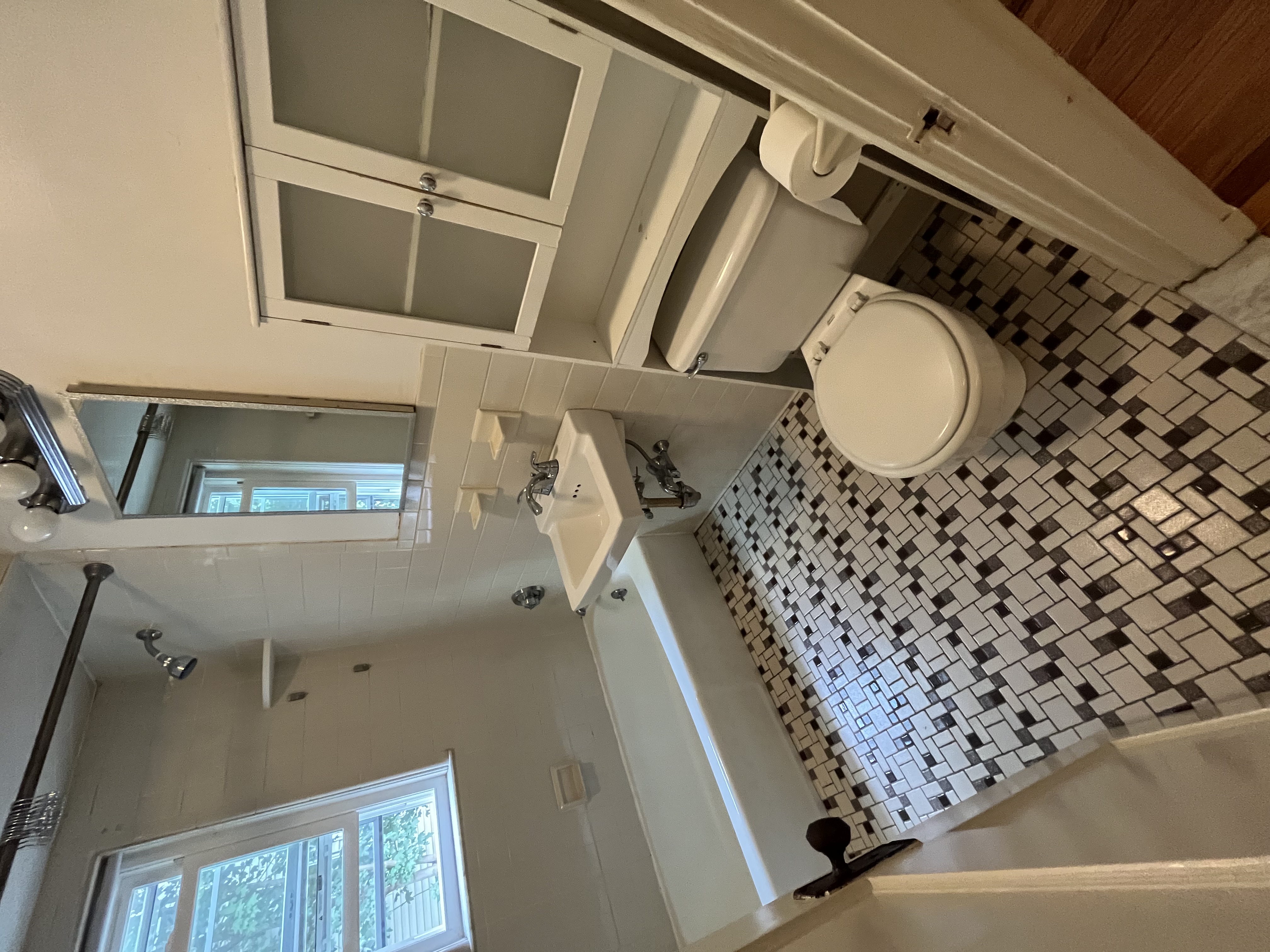 2 bed, 1 bath apartment for rent at 241 Tremont St Unit 1, Newton — photo 21 of 25