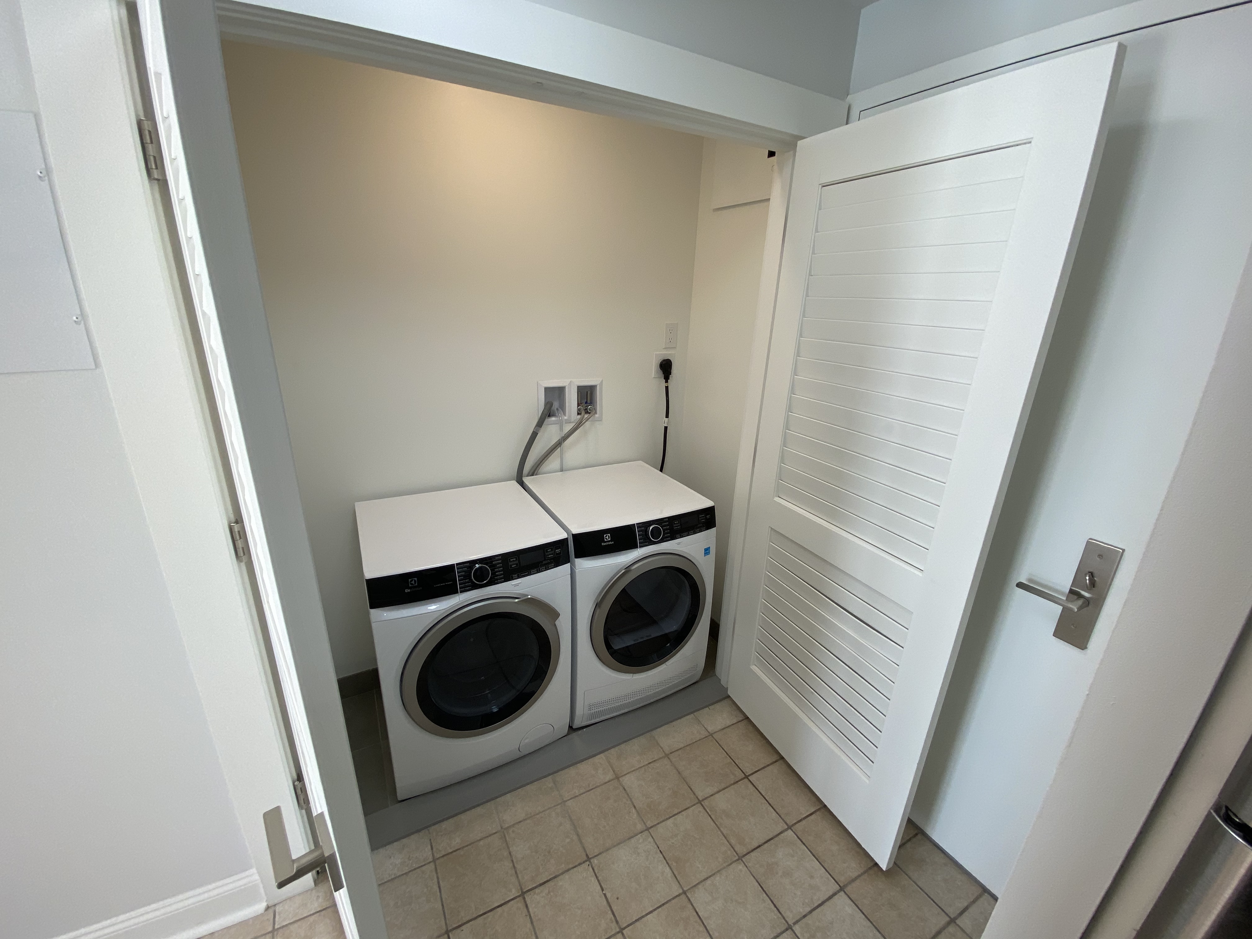 1 bed, 1 bath apartment for rent at 1410 Columbia Rd Unit 12E, South Boston — photo 3 of 8
