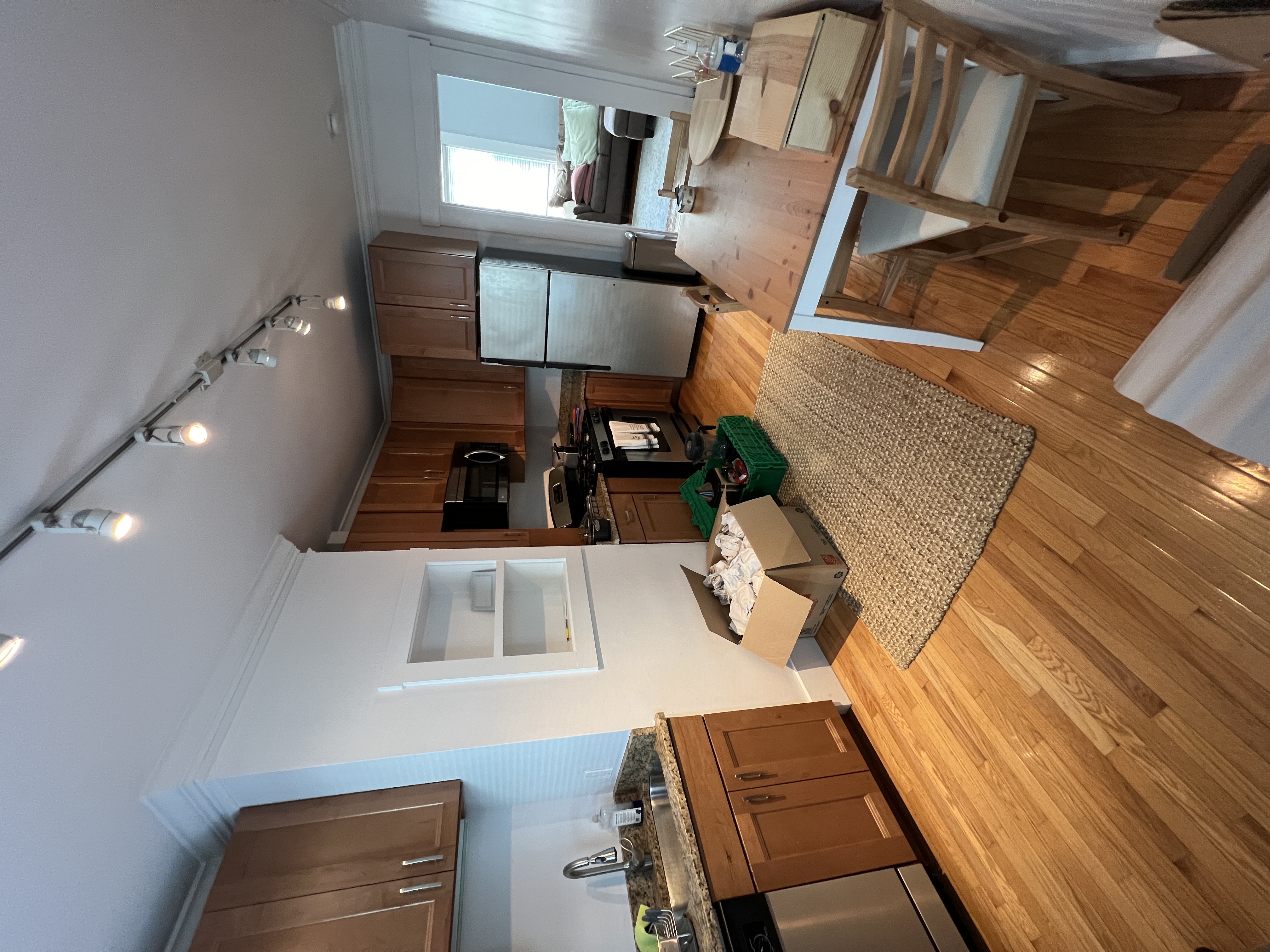 2 bed, 1 bath apartment for rent at 38 School St Unit 1, Charlestown — photo 3 of 10