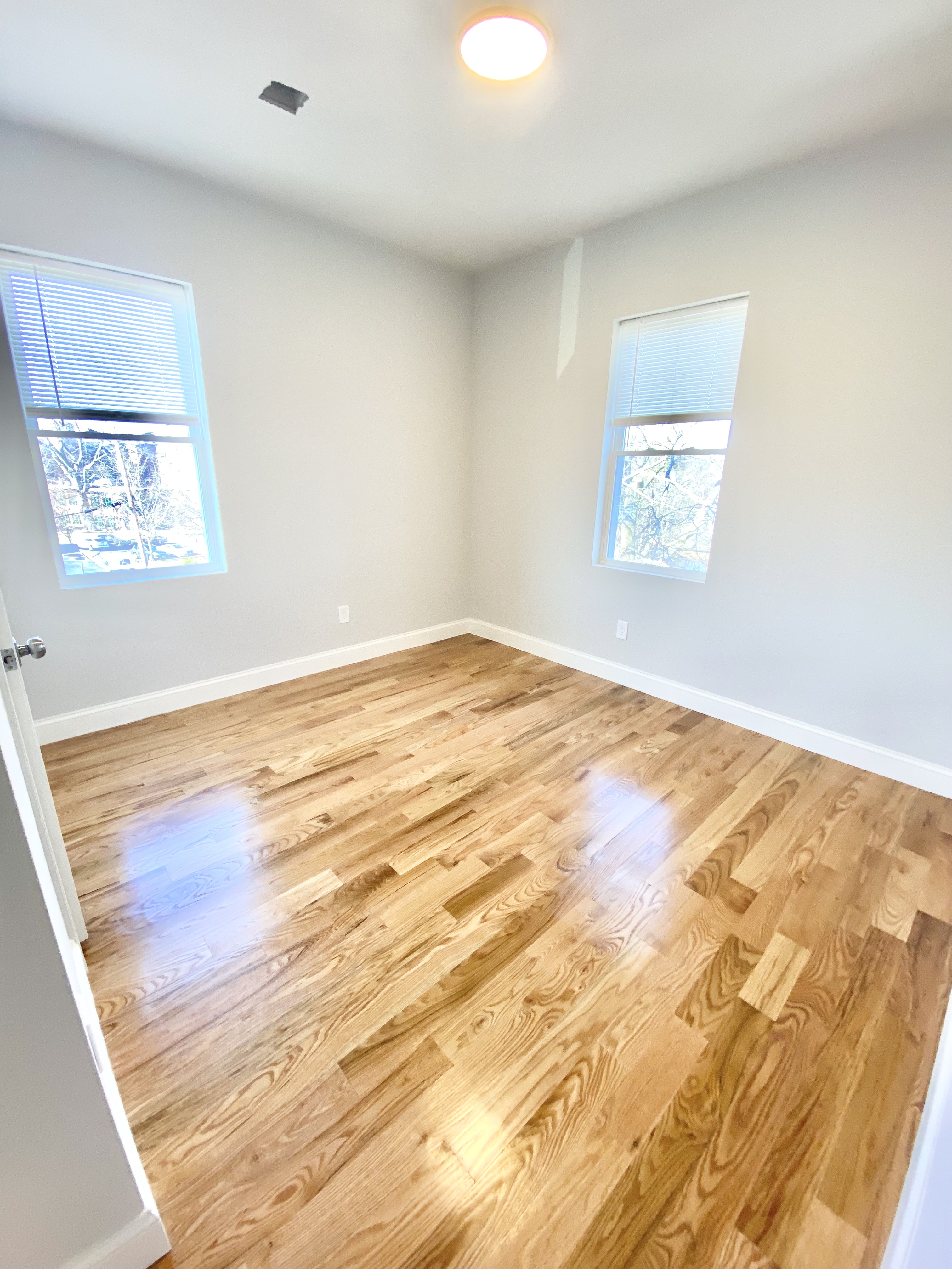 3 bed, 1 bath apartment for rent at 151 Crescent St Unit 3, Waltham — photo 6 of 15