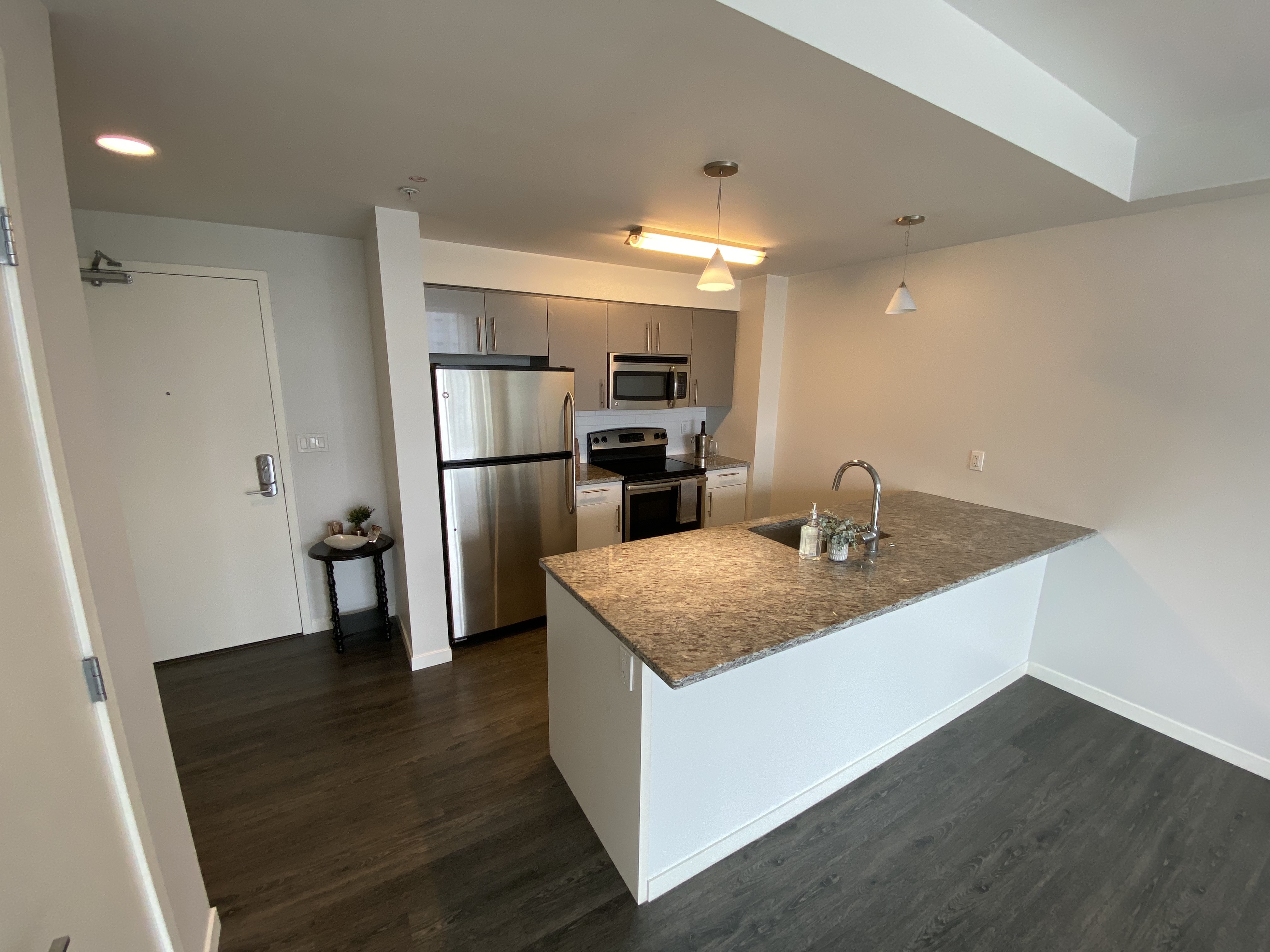1 bed, 1 bath apartment for rent at 505 Congress St Unit 1811, Seaport District — photo 1 of 9