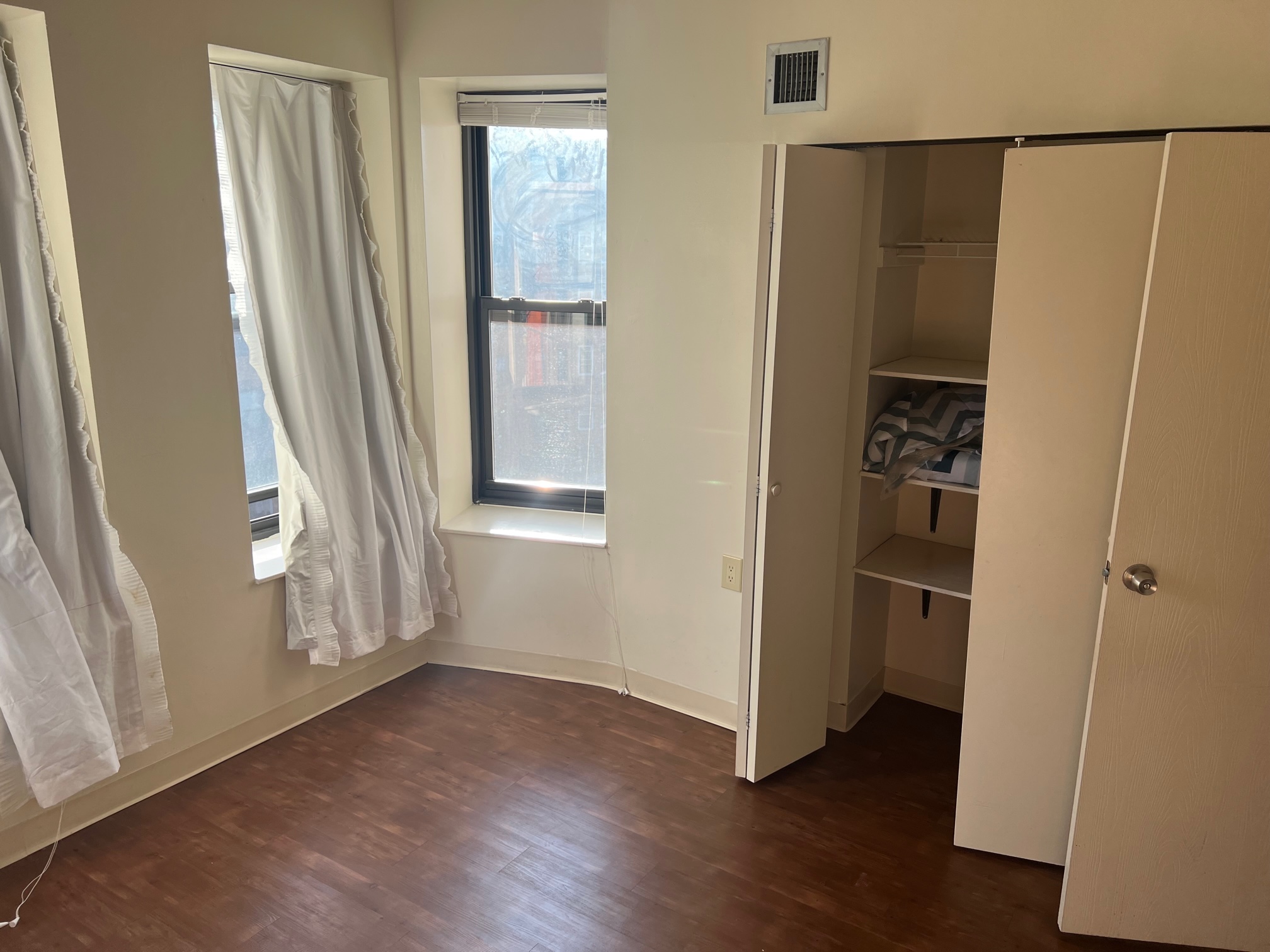 3 bed, 1.5 bath apartment for rent at 65 Westland Ave Unit 302, Fenway — photo 7 of 12