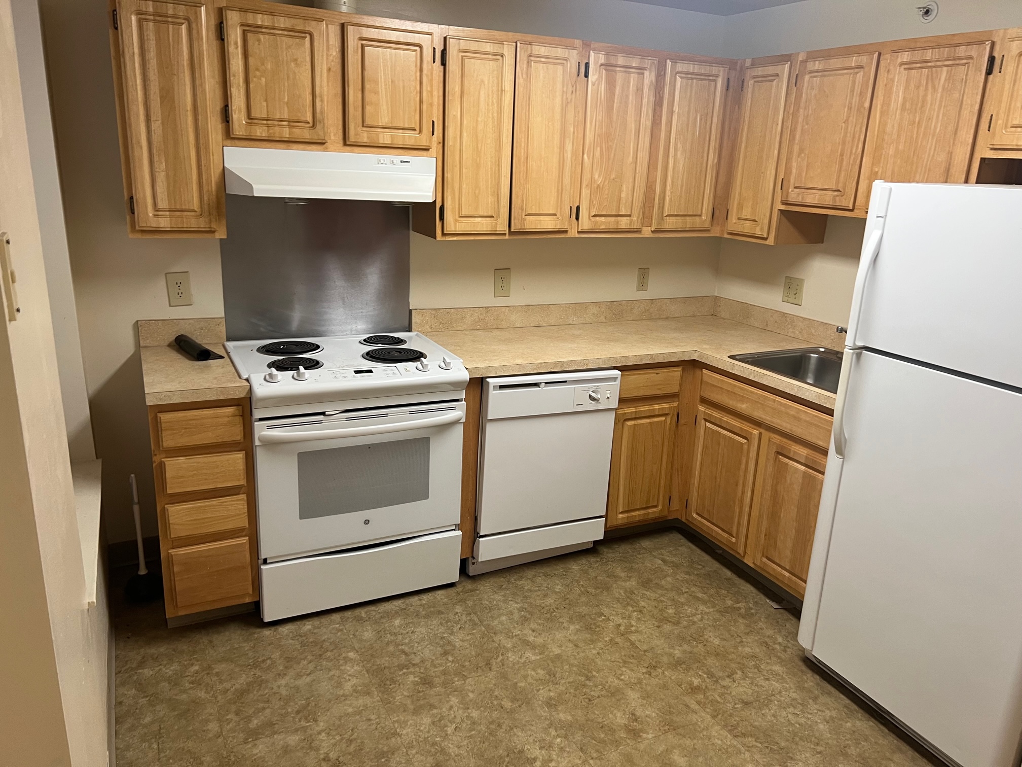 3 bed, 1.5 bath apartment for rent at 65 Westland Ave Unit 302, Fenway — photo 1 of 12