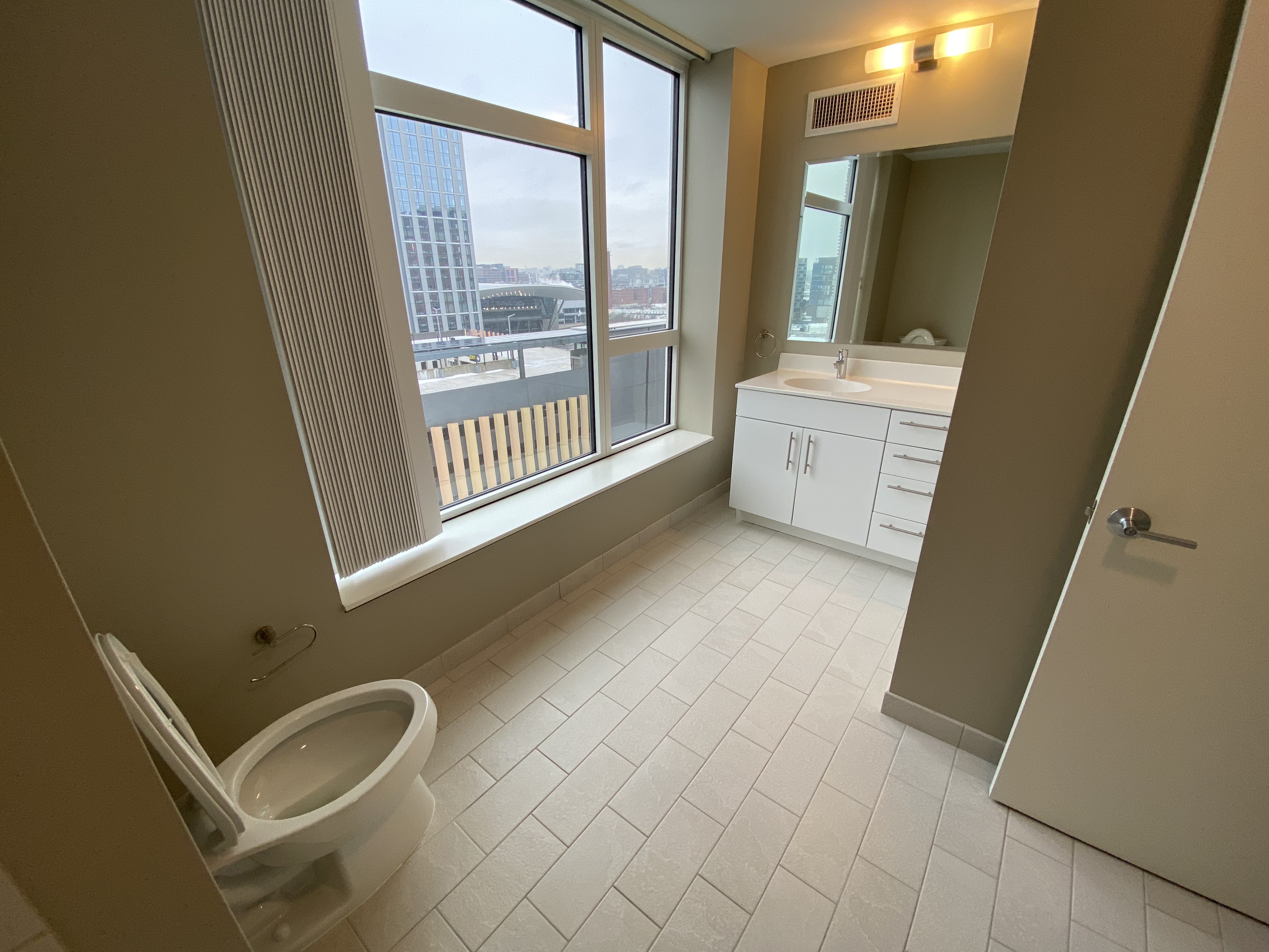 2 bed, 2 bath apartment for rent at 505 Congress St Unit 1213, Seaport District — photo 6 of 12