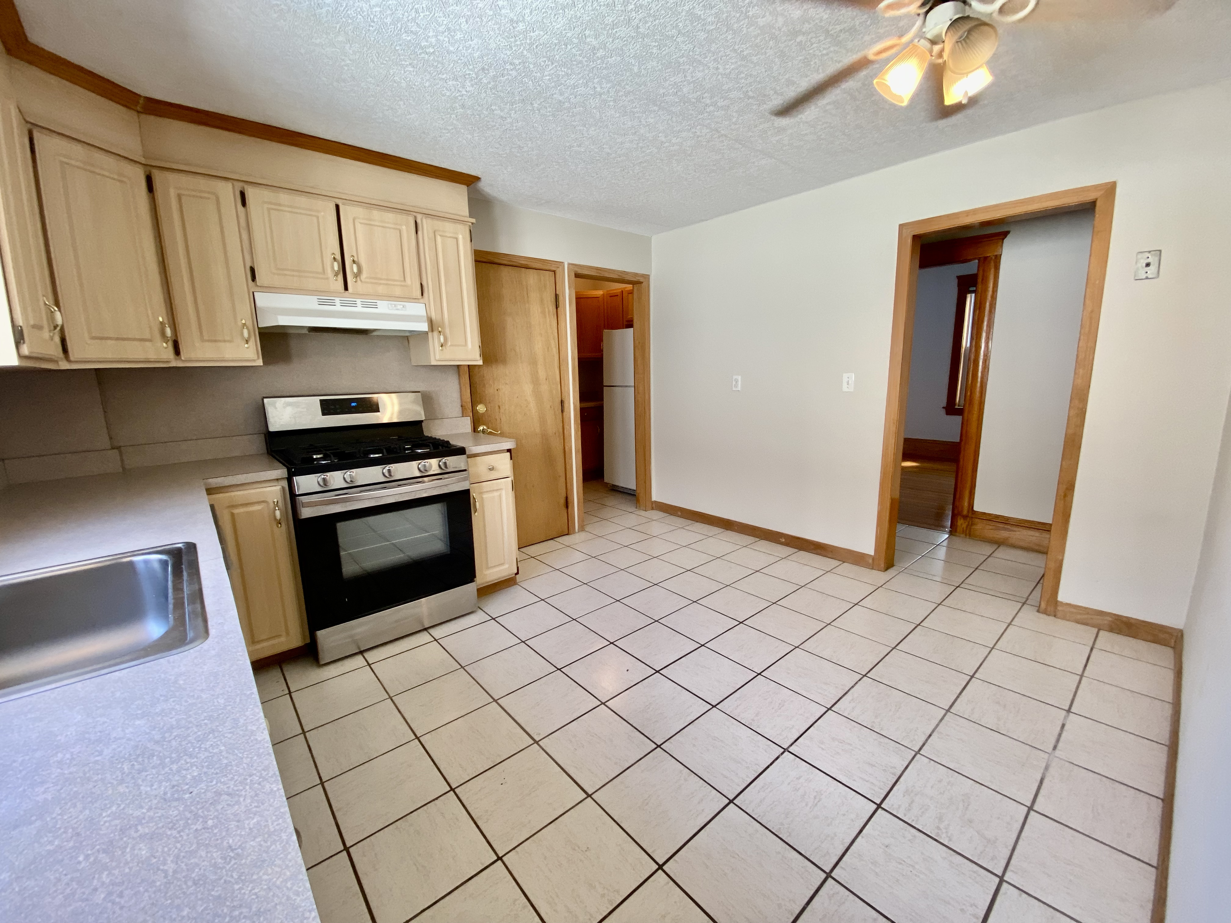 3 bed, 1 bath apartment for rent at 67 Turner St Unit 2, Brighton — photo 7 of 20