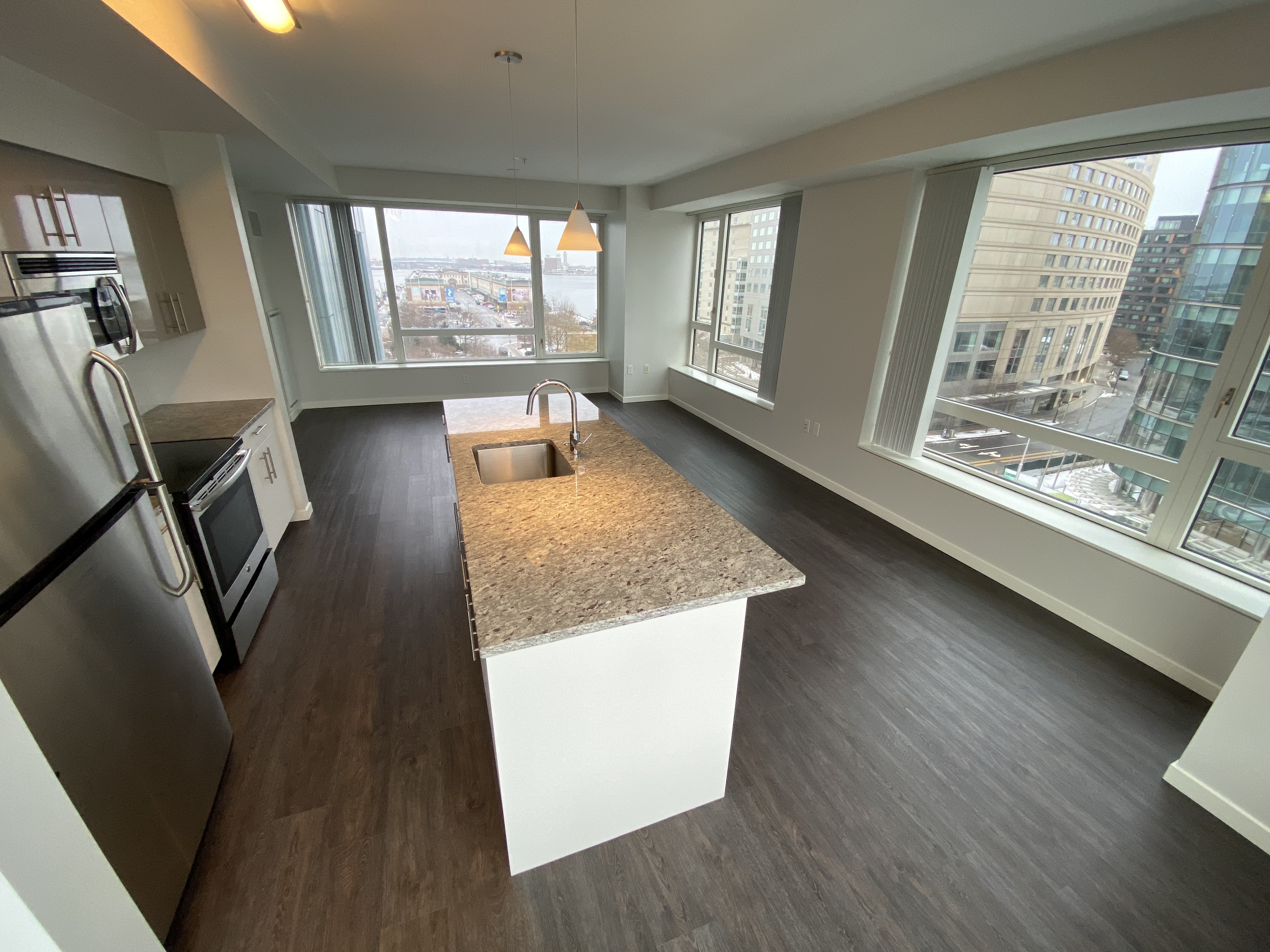 2 bed, 2 bath apartment for rent at 505 Congress St Unit 601, Seaport District — photo 2 of 12
