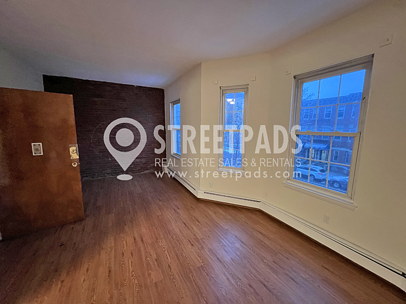 Studio bed, 1 bath apartment for rent at 62 South Huntington Ave Unit 11, Jamaica Plain — photo 7 of 9