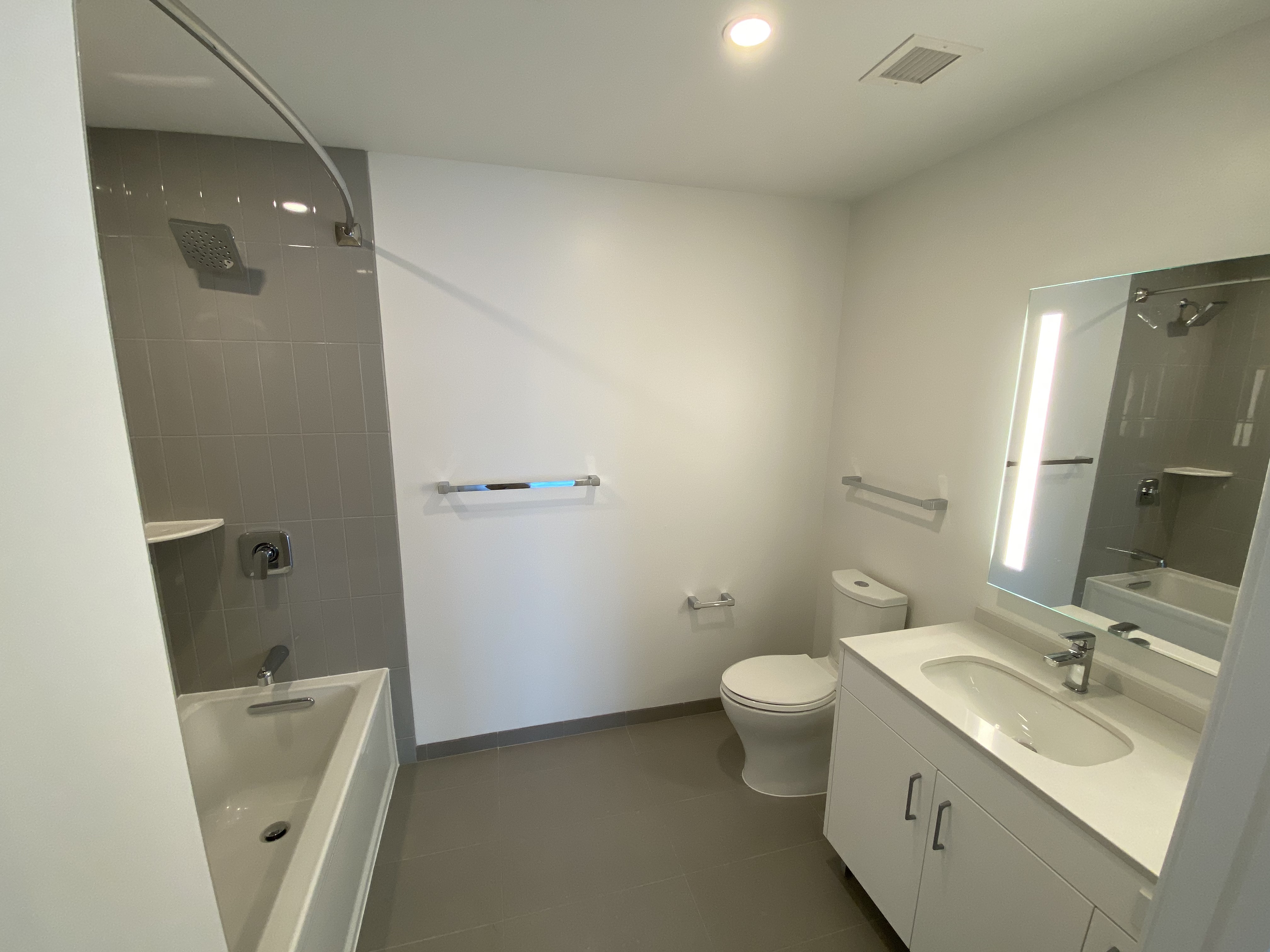 2 bed, 2 bath apartment for rent at 35 Lomasney Way Unit 2604, North End — photo 4 of 14