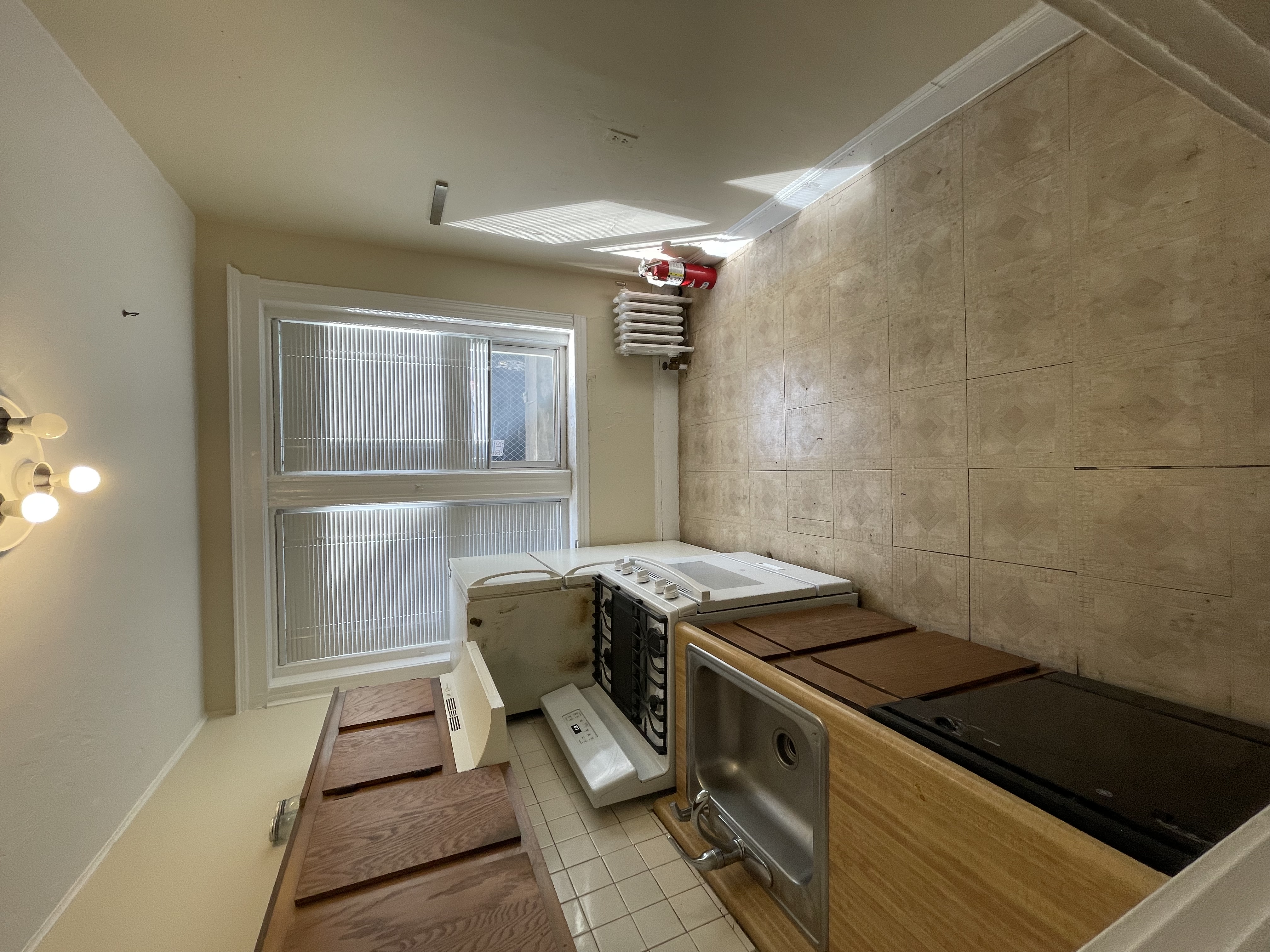 1 bed, 1 bath apartment for rent at 1691 Commonwealth Ave Unit 7, Brighton — photo 4 of 9
