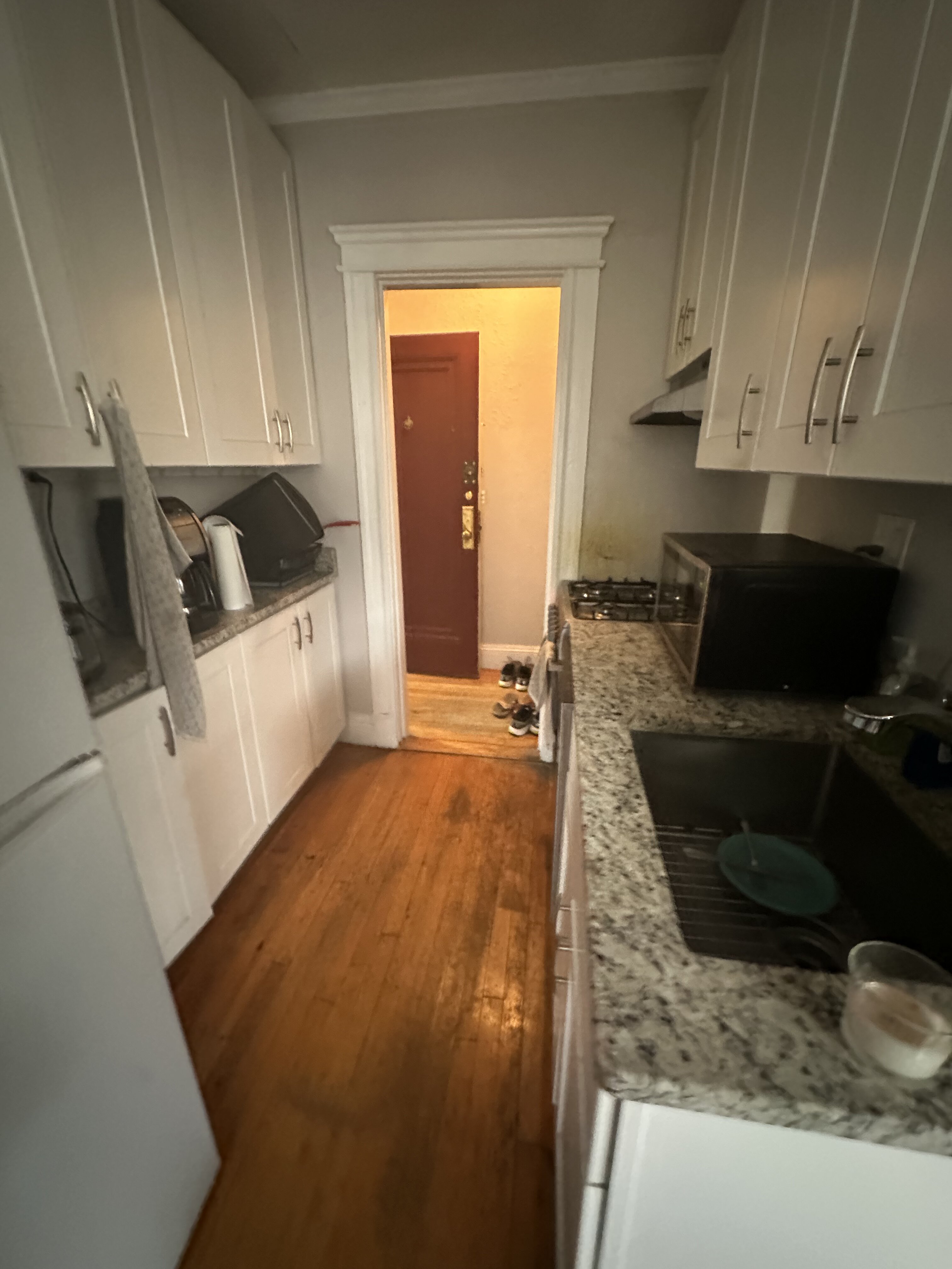 Studio bed, 1 bath apartment for rent at 120 Riverway Unit 10, Fenway — photo 2 of 8