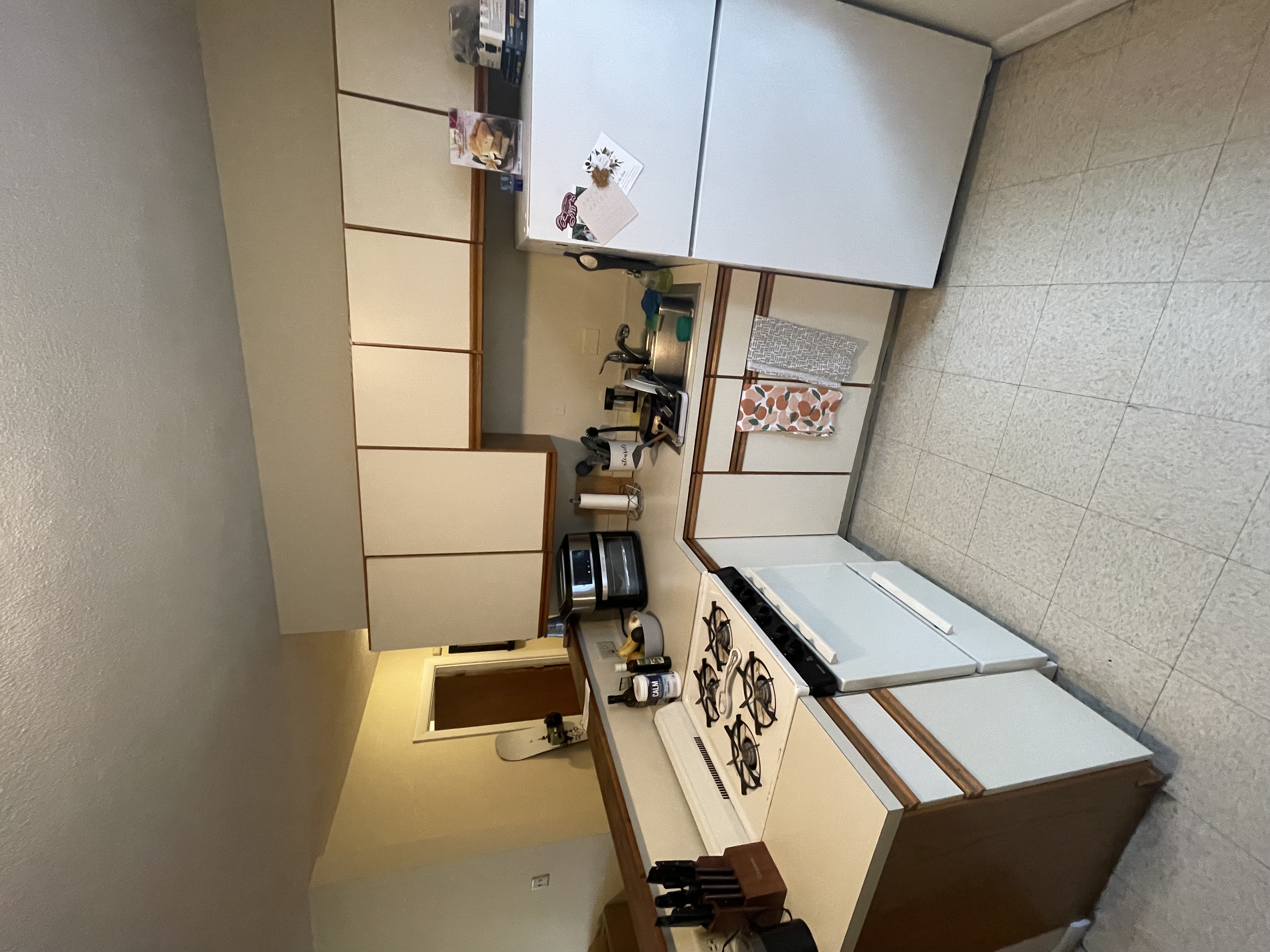 2 bed, 1 bath apartment for rent at 19 Chester St Unit 9, Allston — photo 3 of 9