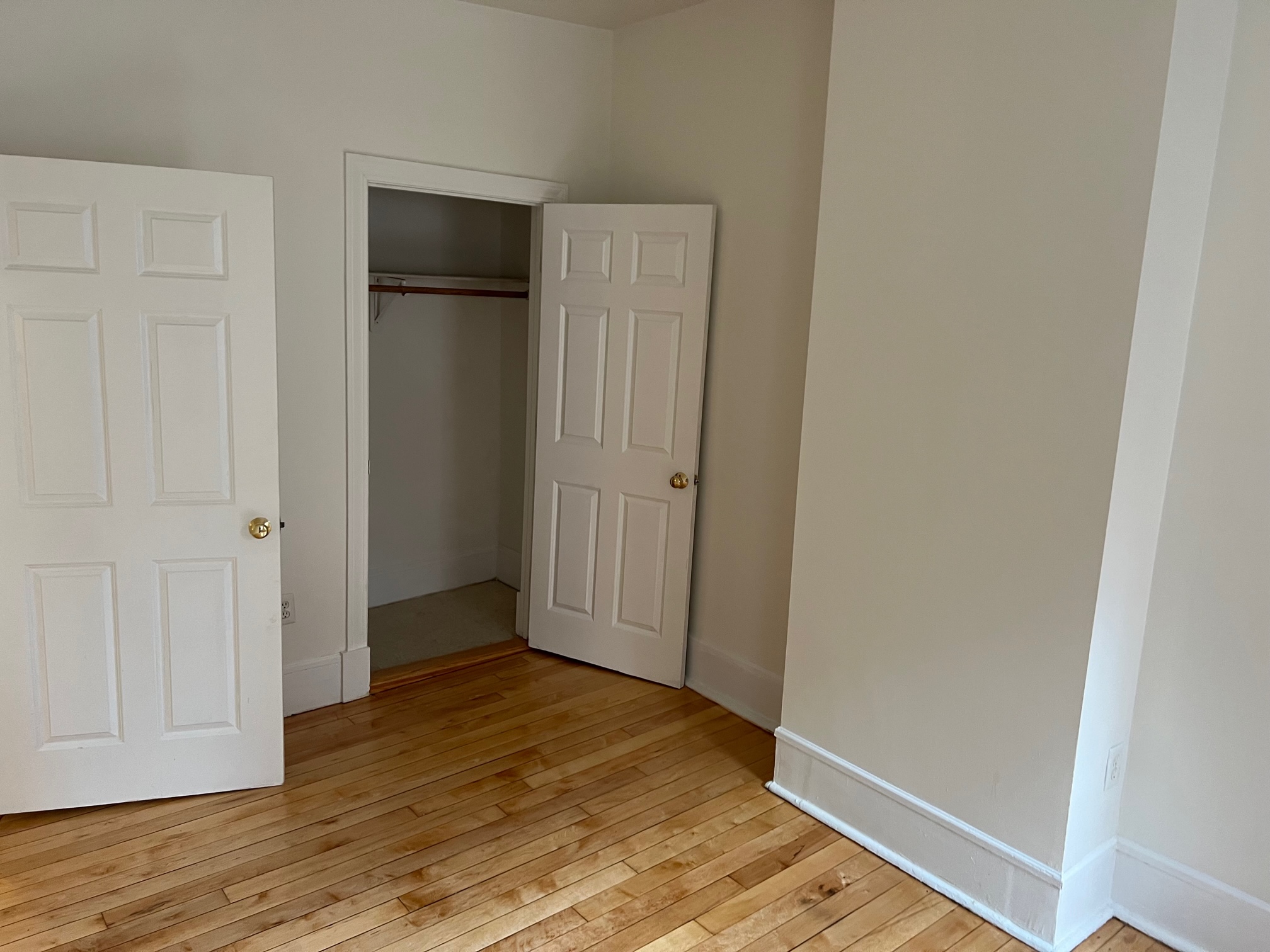 2 bed, 1 bath apartment for rent at 19 Hemenway St Unit 4, Fenway — photo 15 of 16